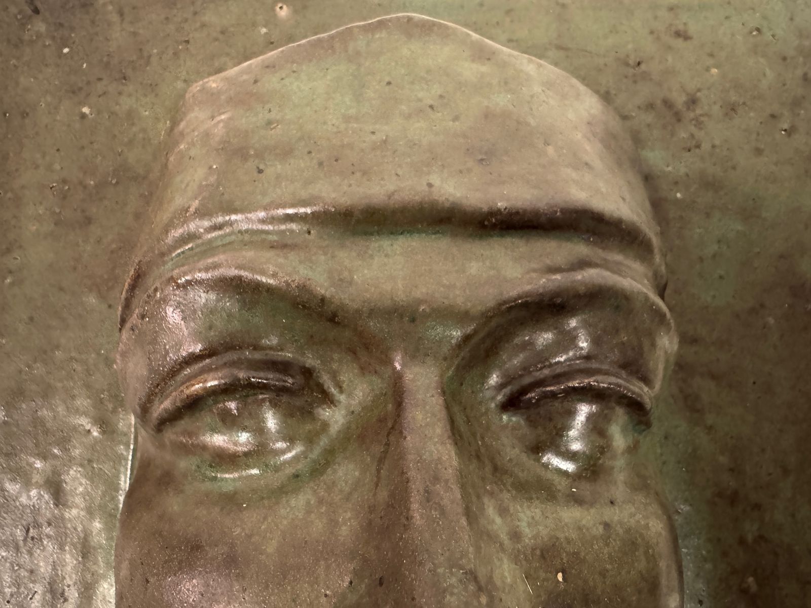 Studio Pottery Face Plaque, Mid 20th Century photo vinterior
