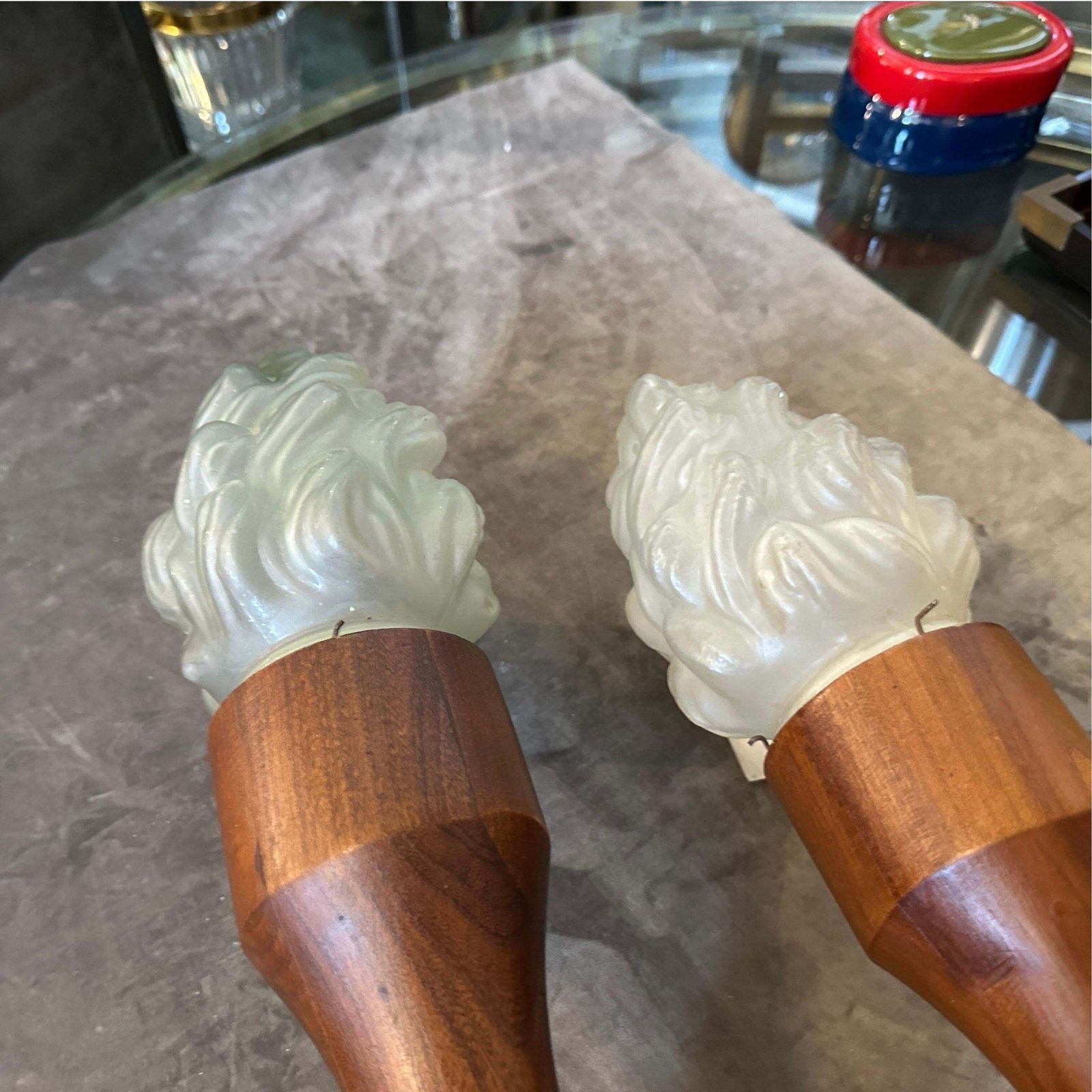 Set Of Two 1940s Art Deco Wood And Glass Italian Wall Sconces photo vintage
