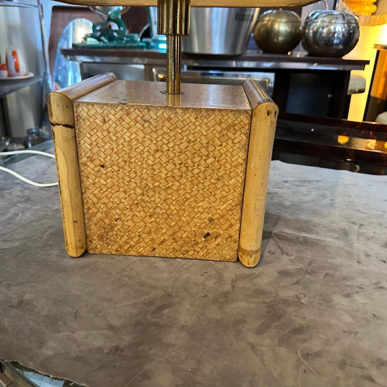1970s Gio Batta Mid Century Modern Bamboo And Brass Italian Square Table Lamp photo vinterior