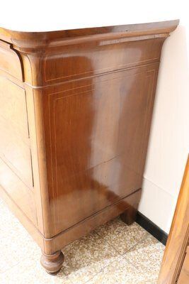 Furniture Antique Chest Of Drawers In Inlaid Walnut, 1800s photo