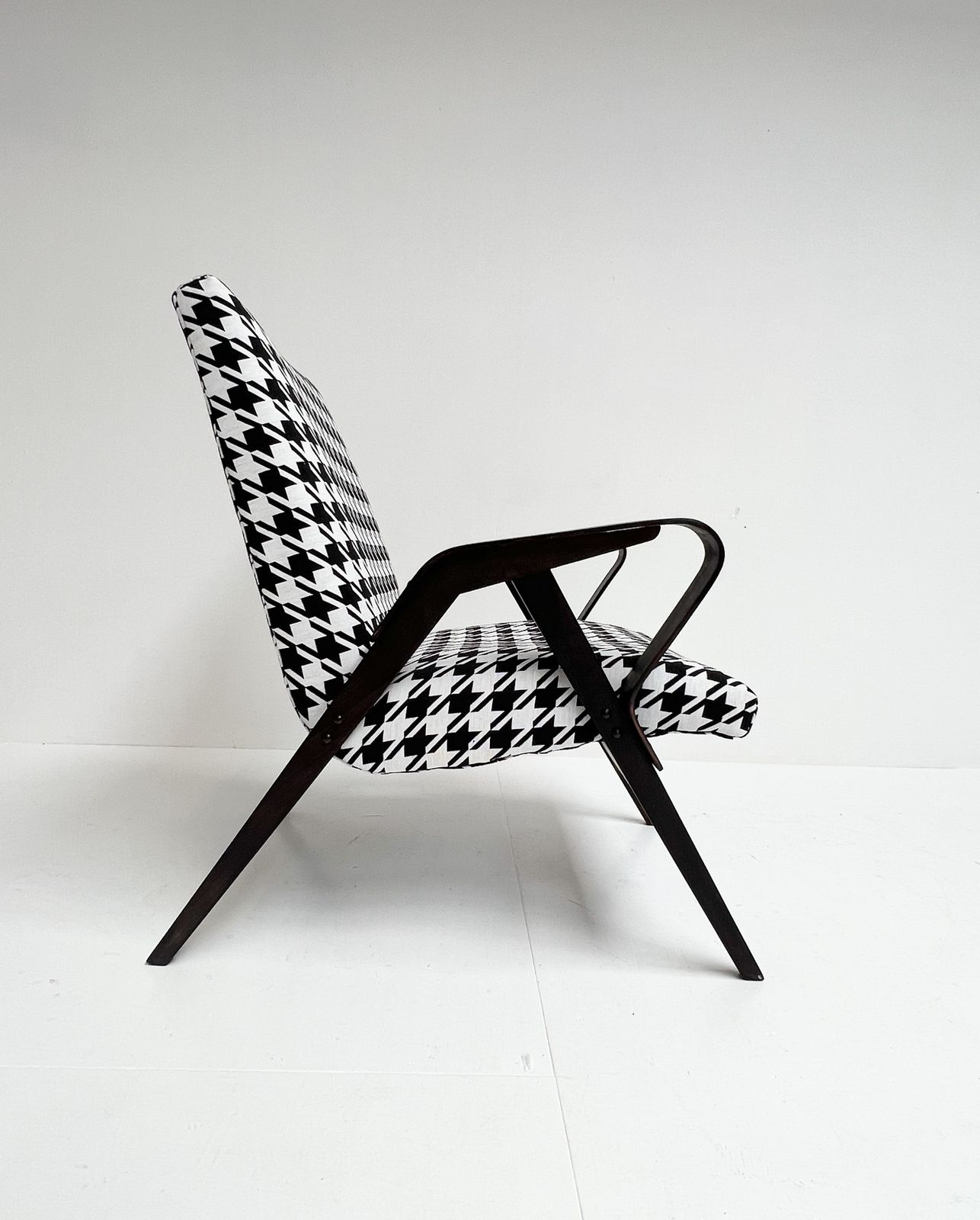 Refurbished Armchair By Frantisek Jirak For Tatra Nabytok, 1960s photo Furniture