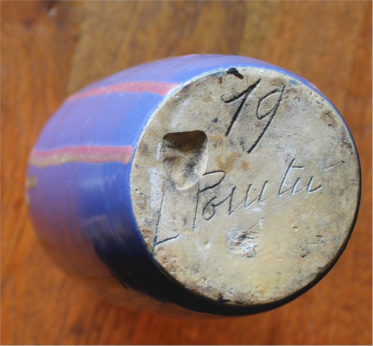 Louis Pointu Vase In The Arts And Crafts Style photo 420.0