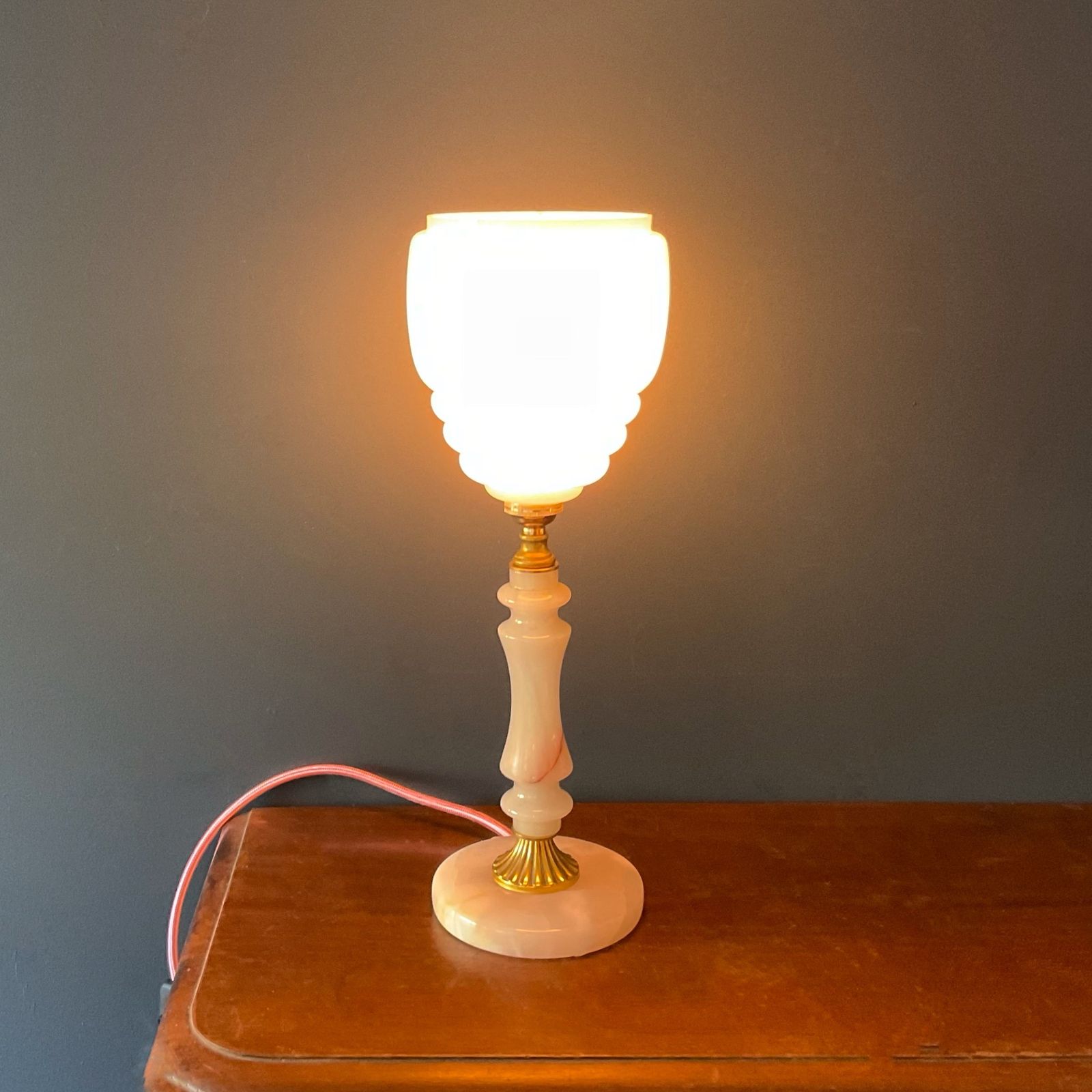 A Sweet Pink Art Deco Table Lamp photo 185.0