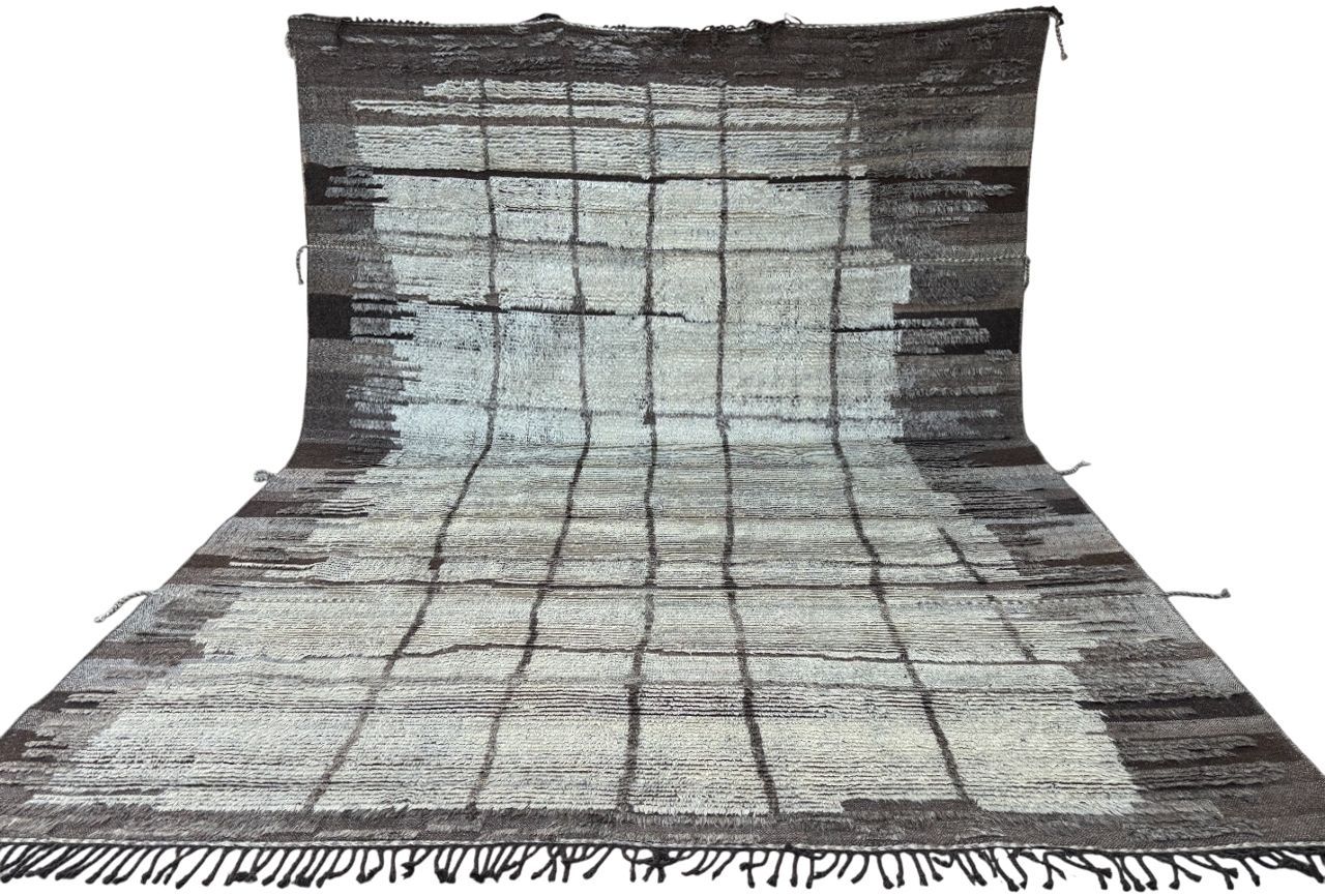 275x365 Cm Vintage Hand Knotted Moroccan Design Rug. 100% Wool. Handmade Beni Ourain Carpet photo for sale