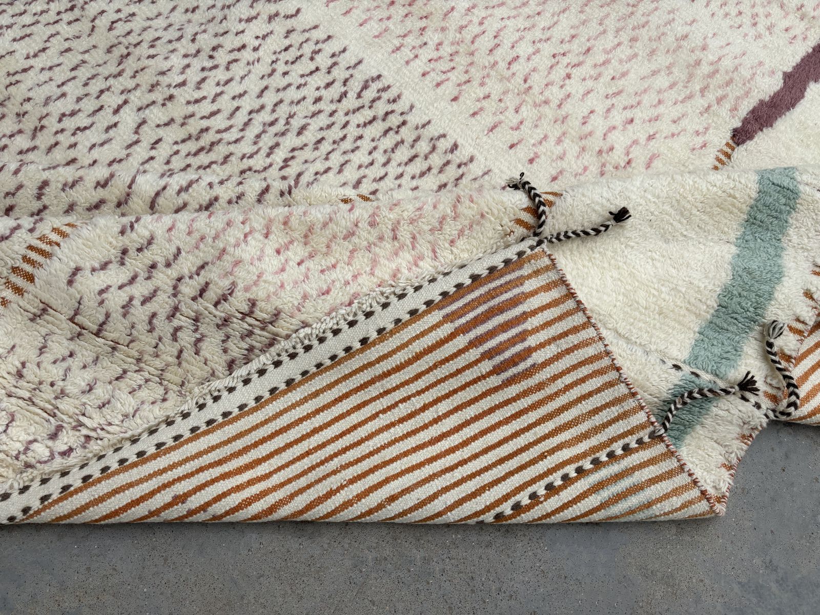 305x427 Cm Hand Knotted Moroccan Style Area Rug. 100% Natural Wool. Vintage Oversize Carpet photo for sale