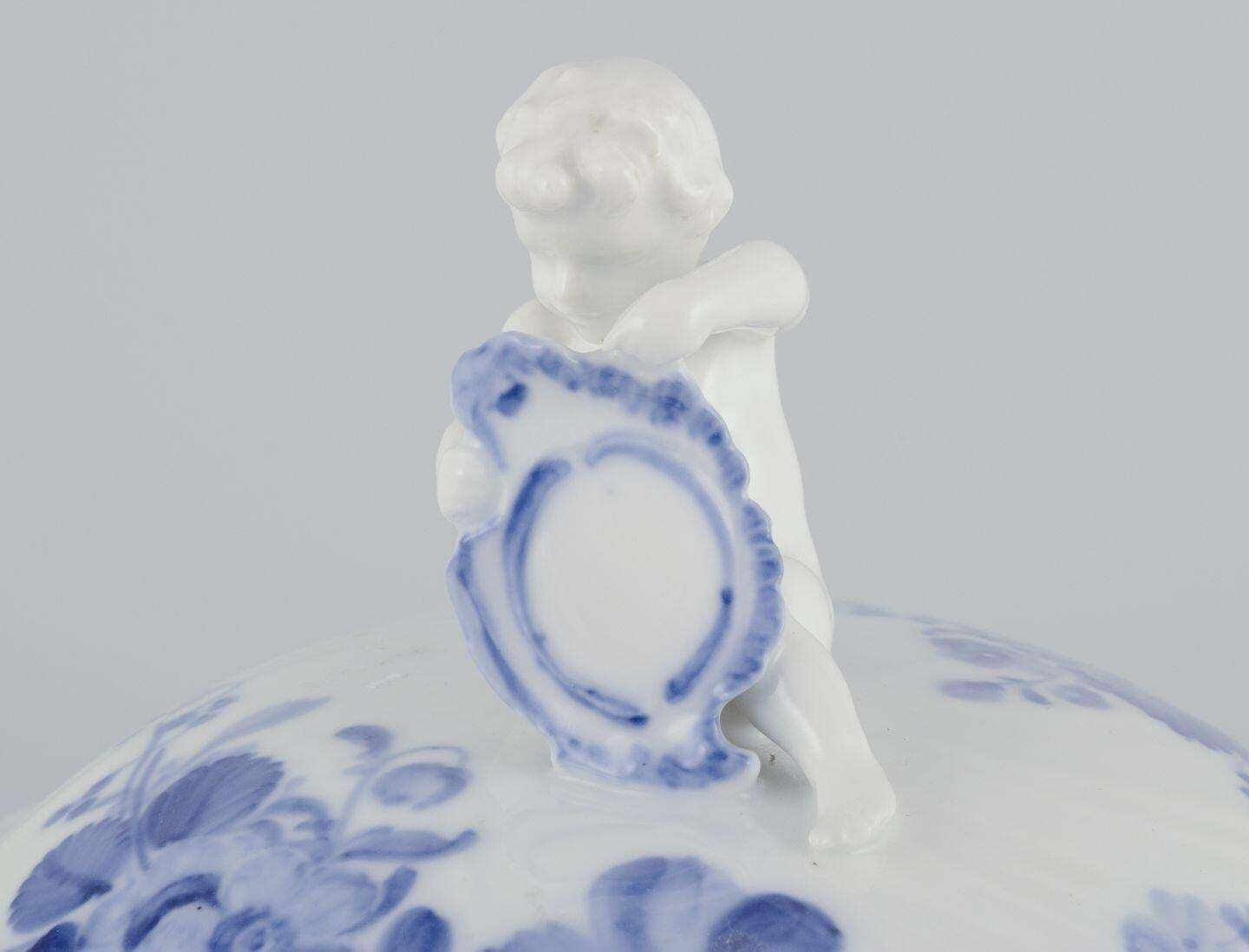 Royal Copenhagen Blue Flower Curved. Round Lidded Porcelain Tureen With Handles. photo for sale