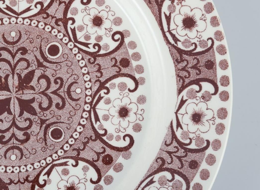 Raija Uosikkinen For Arabia, Finland. Set Of Twelve ‘Ali’ Faience Plates. photo Home Decor