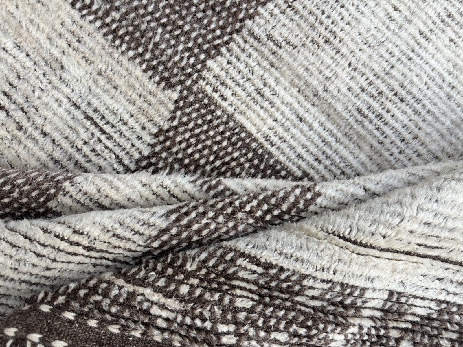 245x305 Cm Hand Knotted Moroccan Style Rug. Vintage Berber Carpet. 100% Natural Wool photo 1199.0