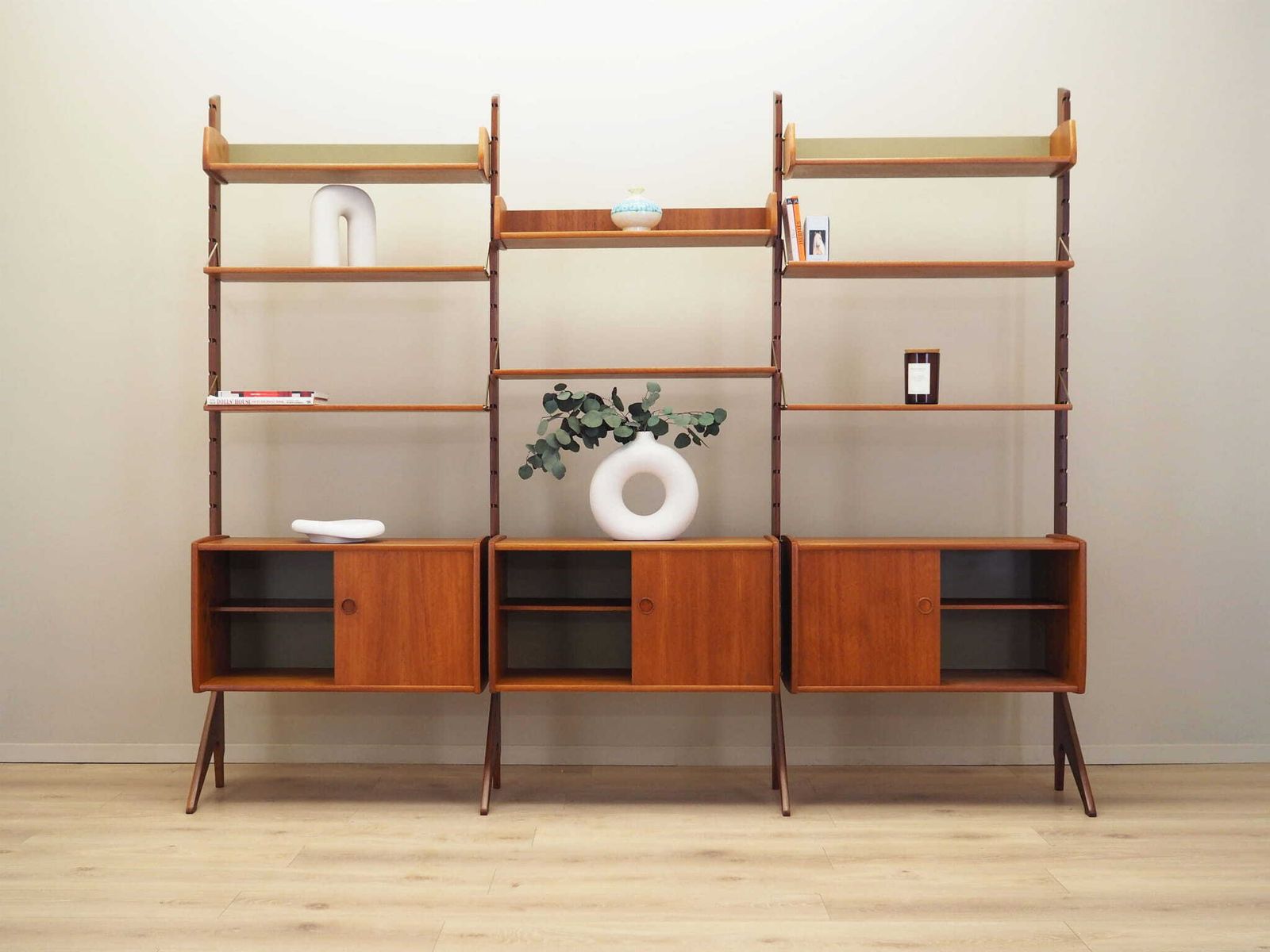Teak System Bookcase, Norwegian Design, 1960s, Production: Blindheim Mobelfabrikk, Designer: John Texmon & Einar Blindheim photo for sale