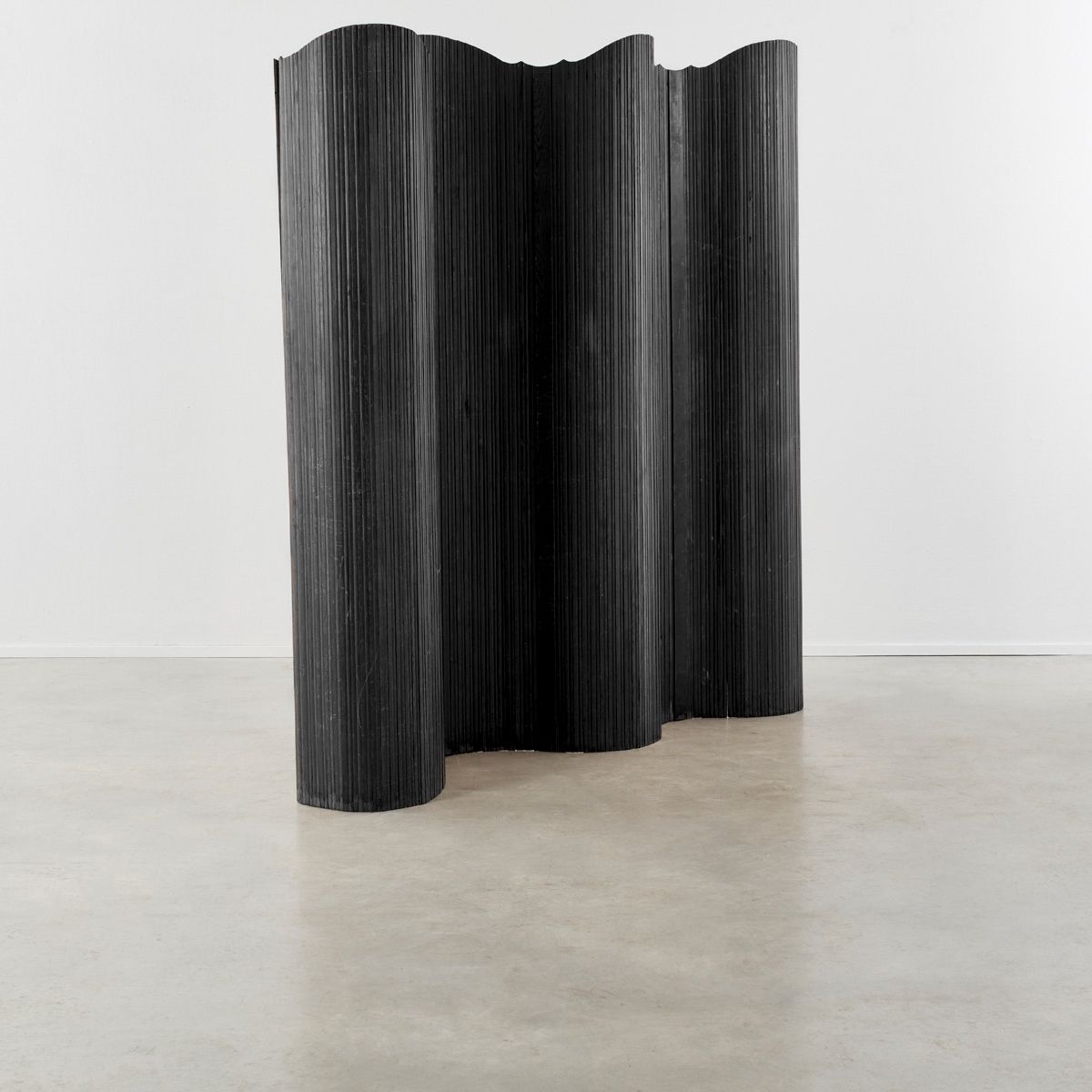Baumann Style Wooden Screen Europe, 20th Century