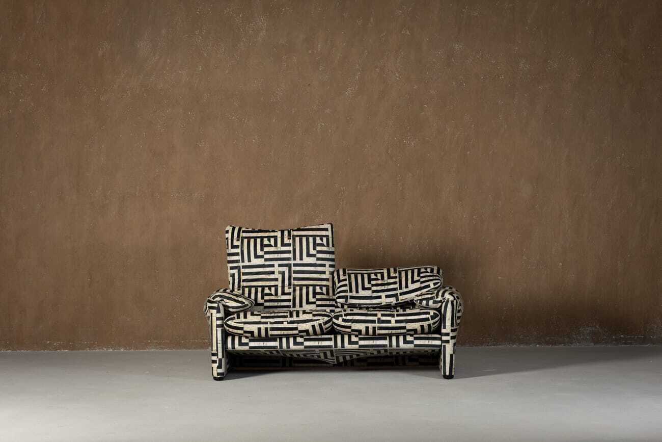 Furniture Sale ! Vintage Maralunga Two Seater Sofa By Vico Magistretti For Cassina (1970) In Myth Velvet photo