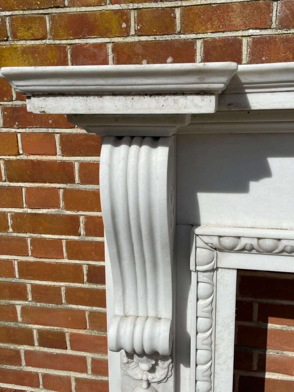 Fine Pair Of Large Antique Early 20th Century Quality Carved White Marble Fireplaces photo vinterior