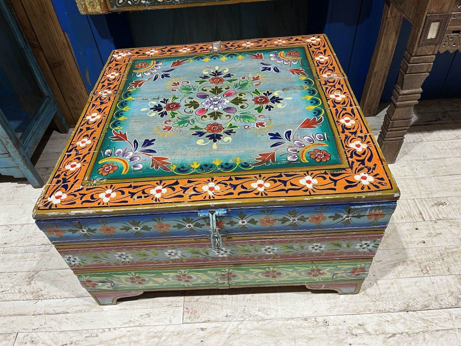 Vintage Culture Unique Reclaimed Hand Painted Lift Up Lid Chest Coffee Table