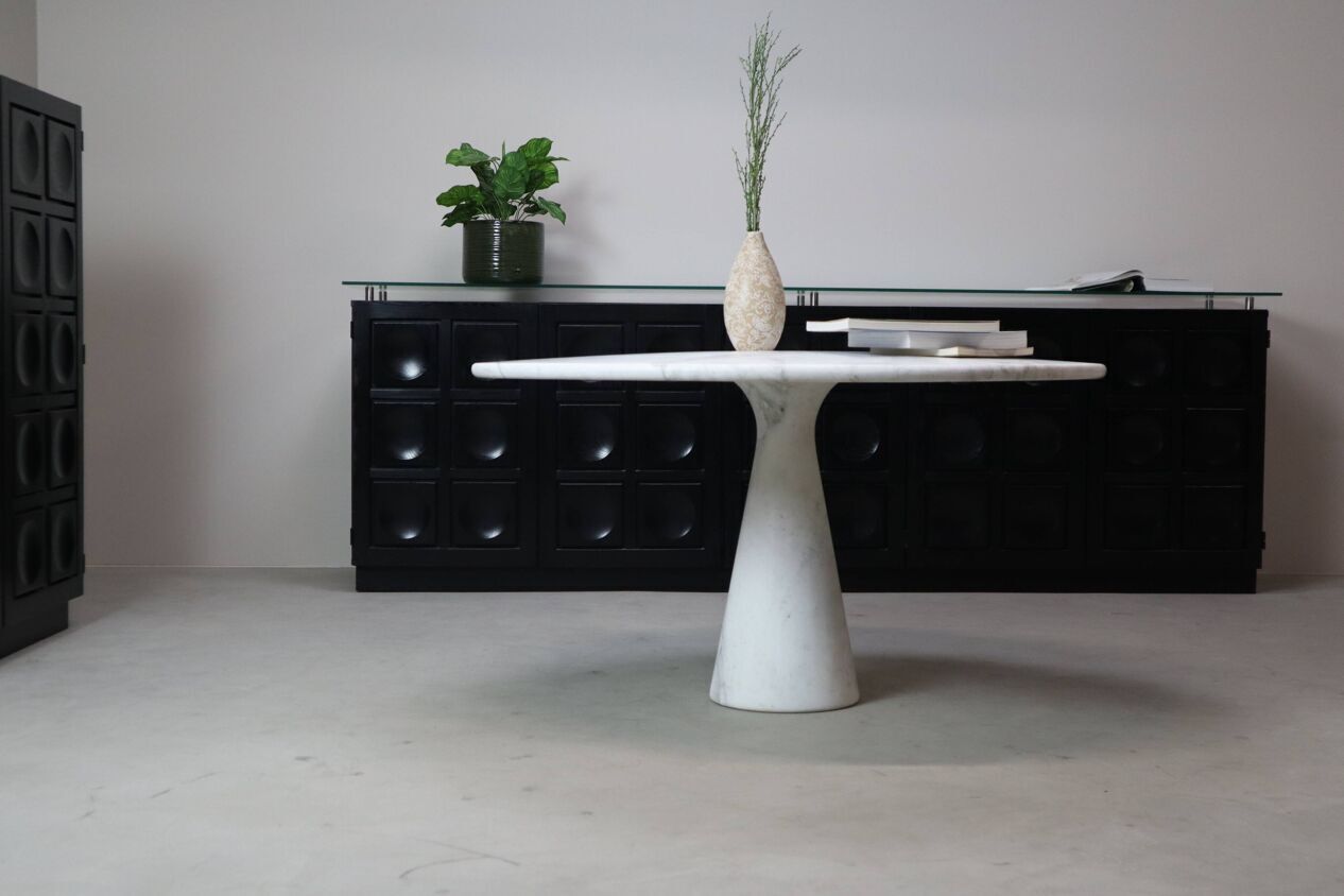 photo vintage Angelo Mangiarotti “M1” Dining Table In Solid Carrara Marble