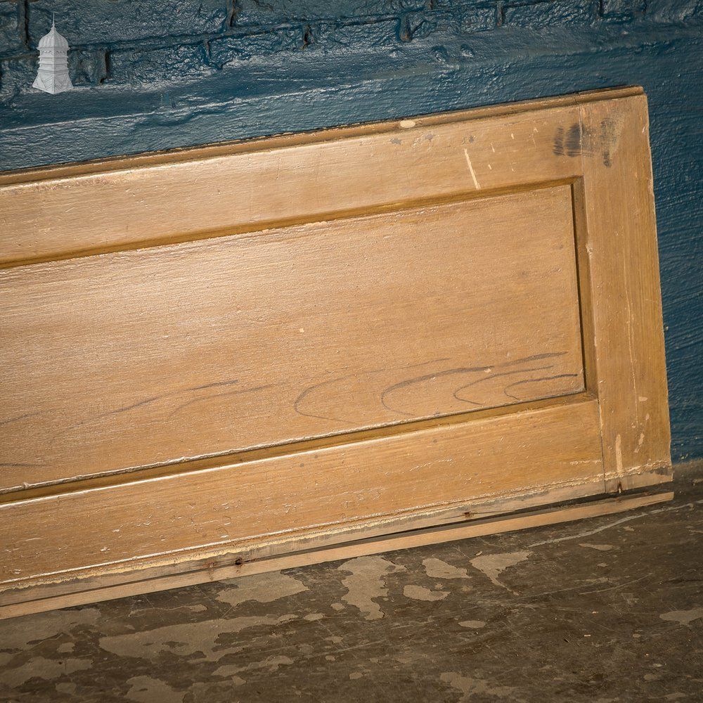 photo vinterior Pine Panelling, Faux Woodgrain, 4 Panel   A Run Of 39m