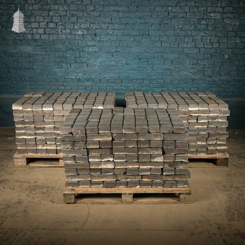 photo vinterior Reclaimed Stable Bricks, 810 Pavers, Staffordshire Blue Doubles