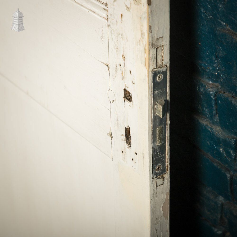 photo buy Moulded 4 Panel Door – Distressed White Paint