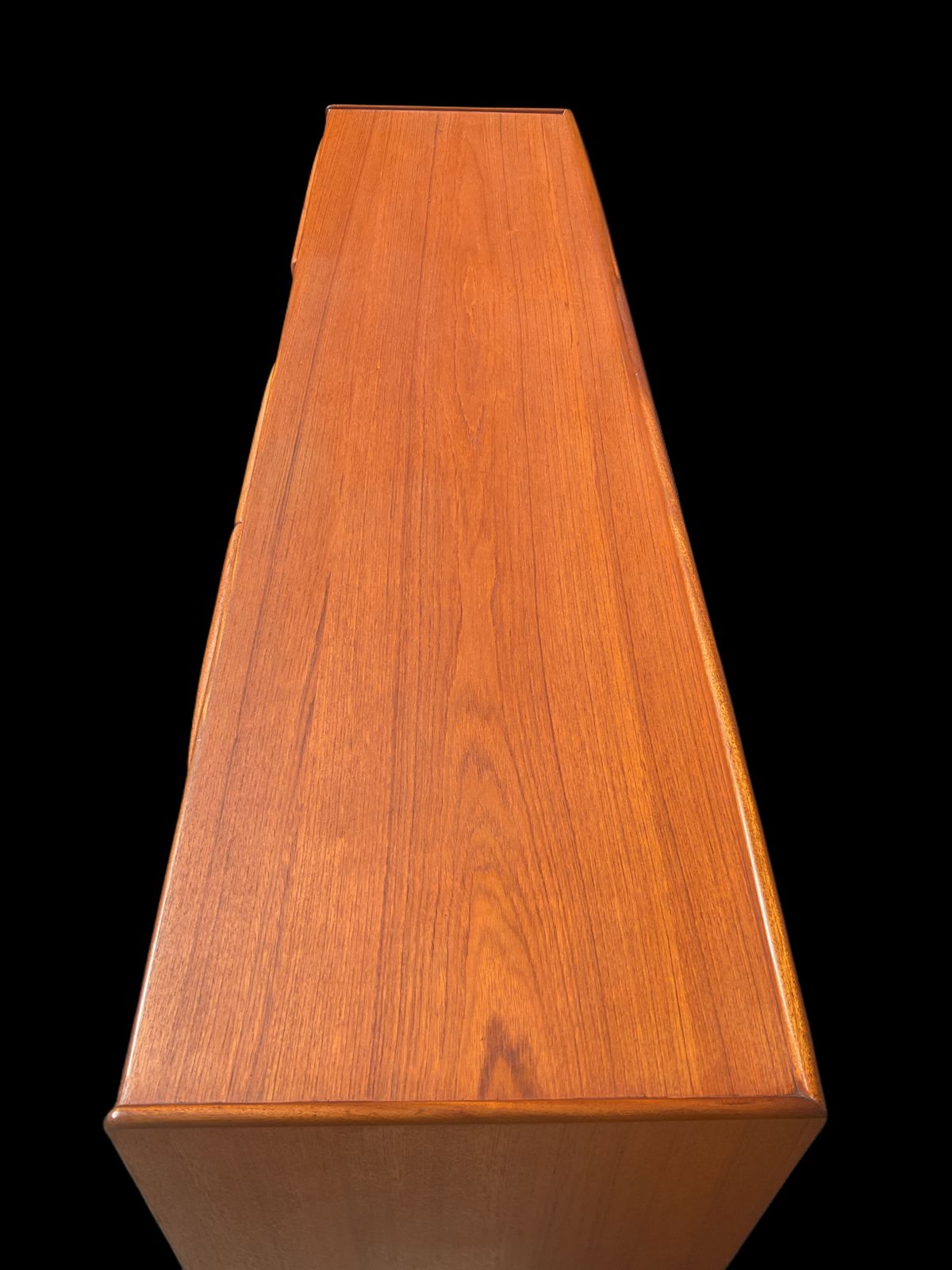 photo vintage Teak Sideboard By Val Rossi For Beithcraft In Mid Century Vintage Style