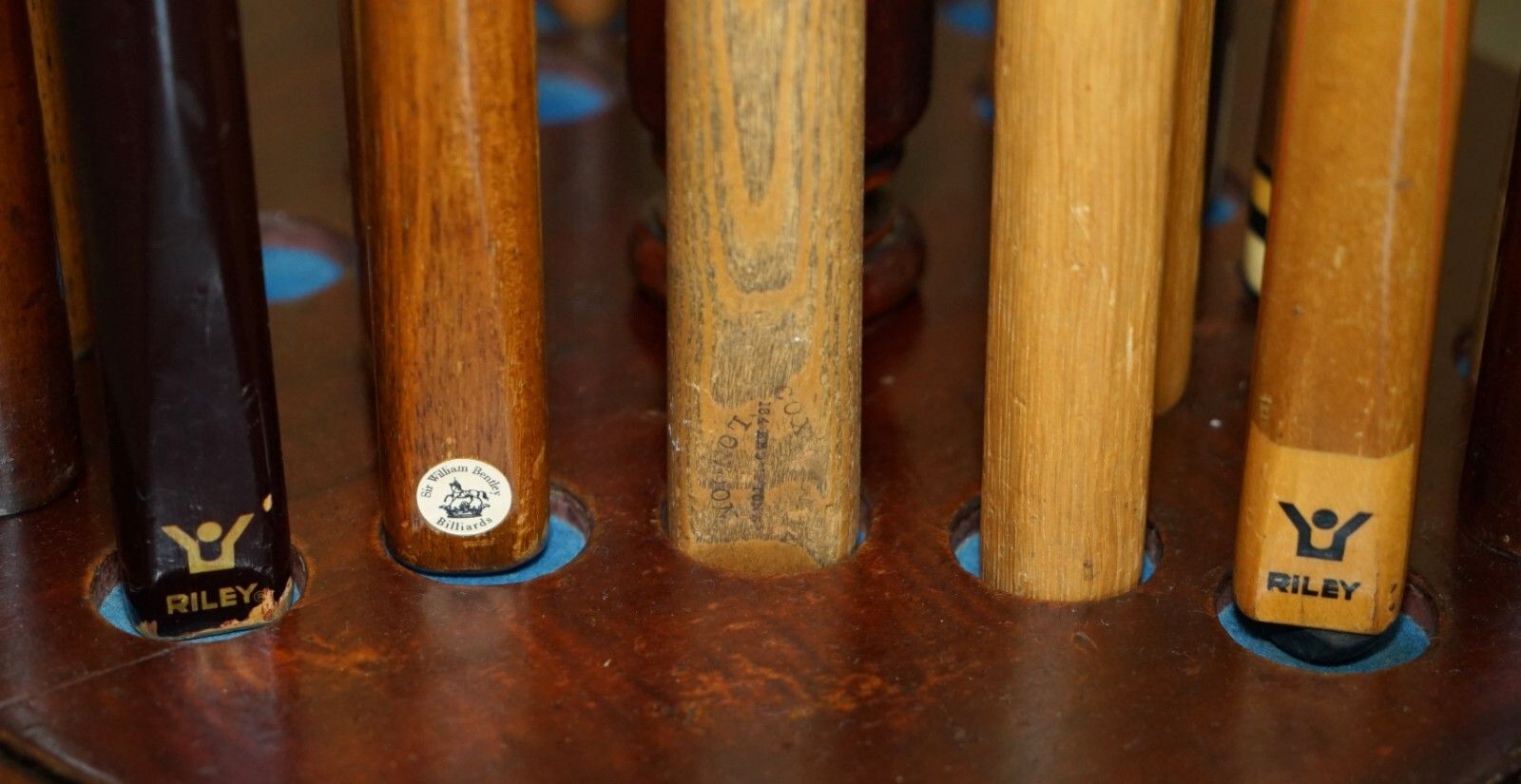Antique 1880 Mahogany Revolving Snooker Cue Stand 18 Cues Sir William Bentley photo buy