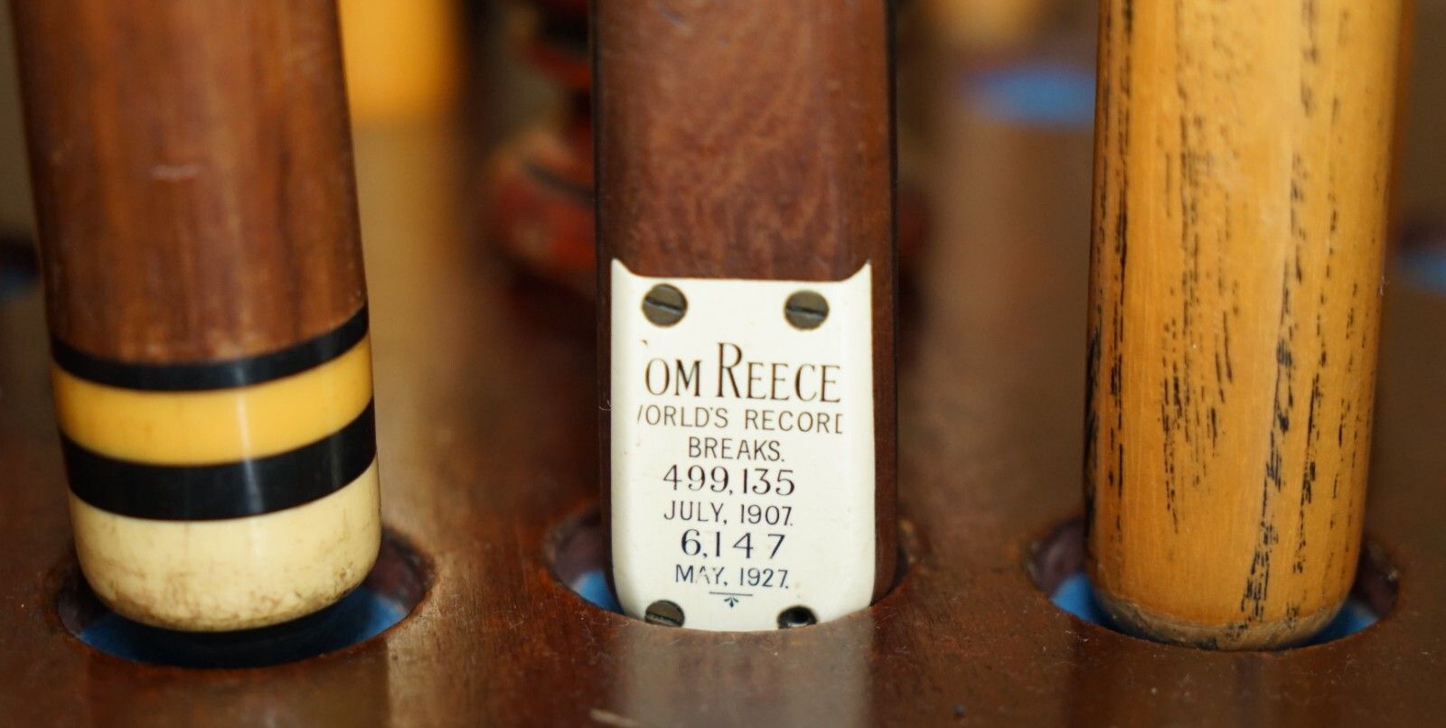 photo furniture Antique 1880 Mahogany Revolving Snooker Cue Stand 18 Cues Sir William Bentley