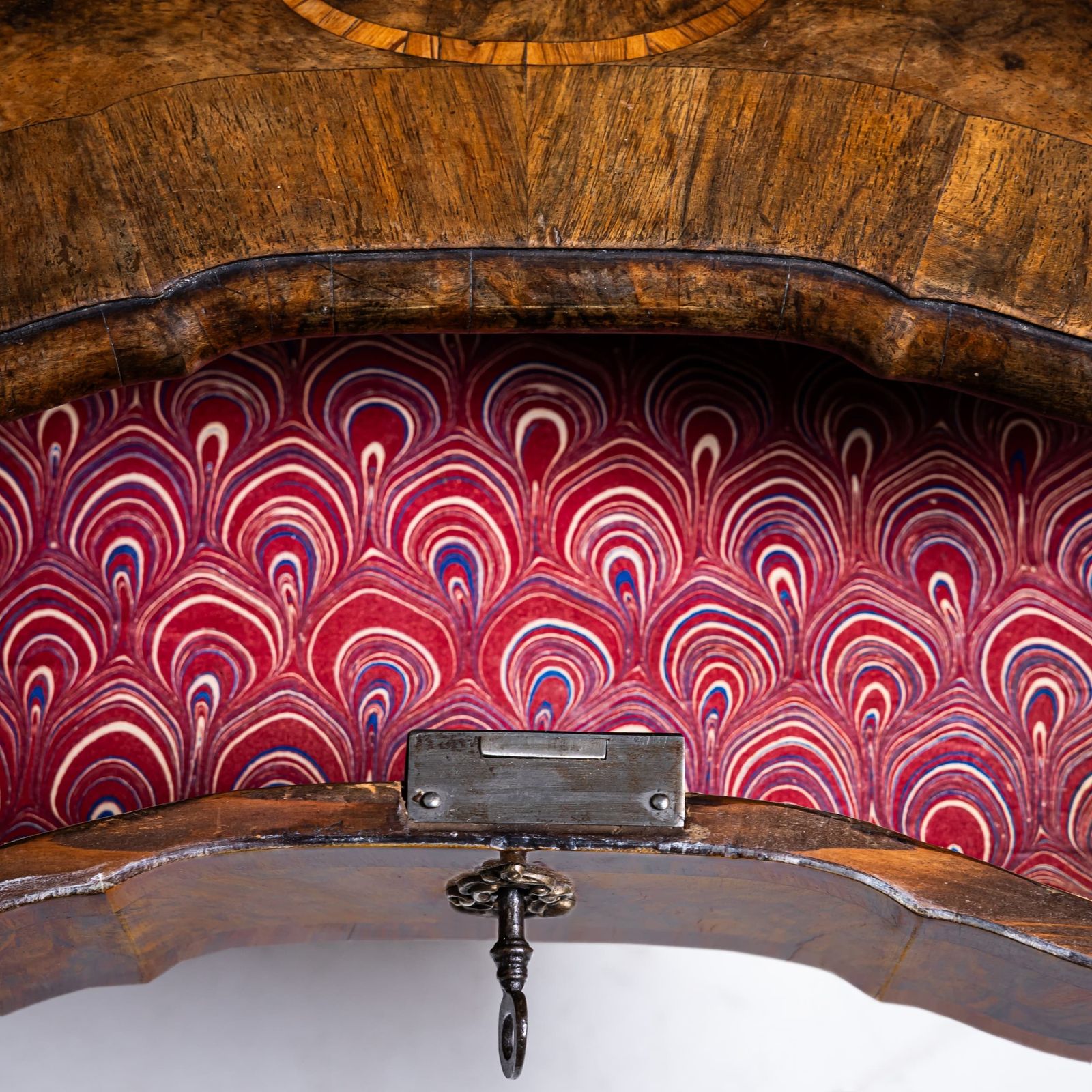 Baroque Miniature Chest Of Drawers In Walnut, Mid 18th Century photo vinterior