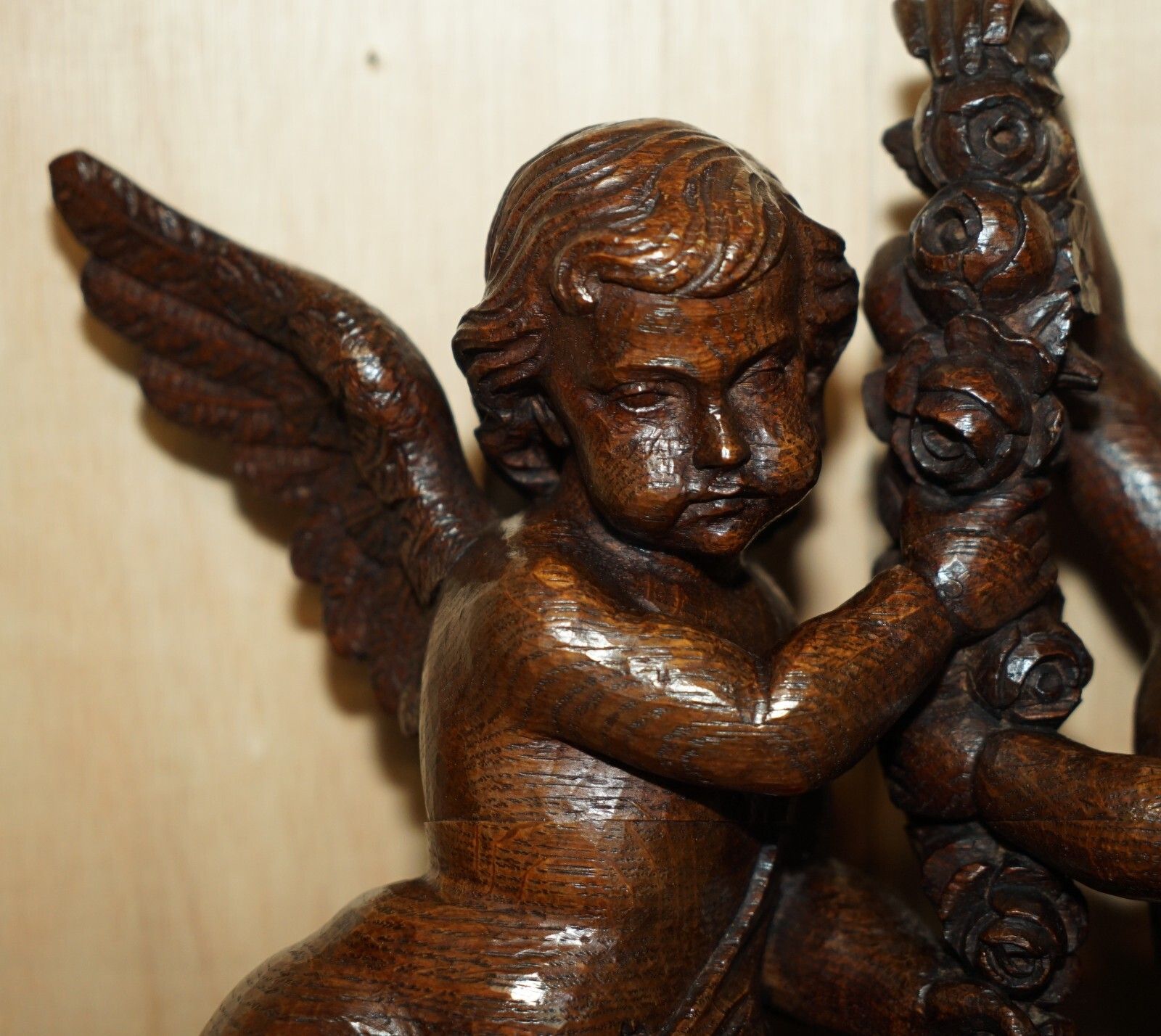 Important 17th Century Circa 1680 Oak Carved Surmount Of Cherub Angels &Amp; Flowers photo for sale