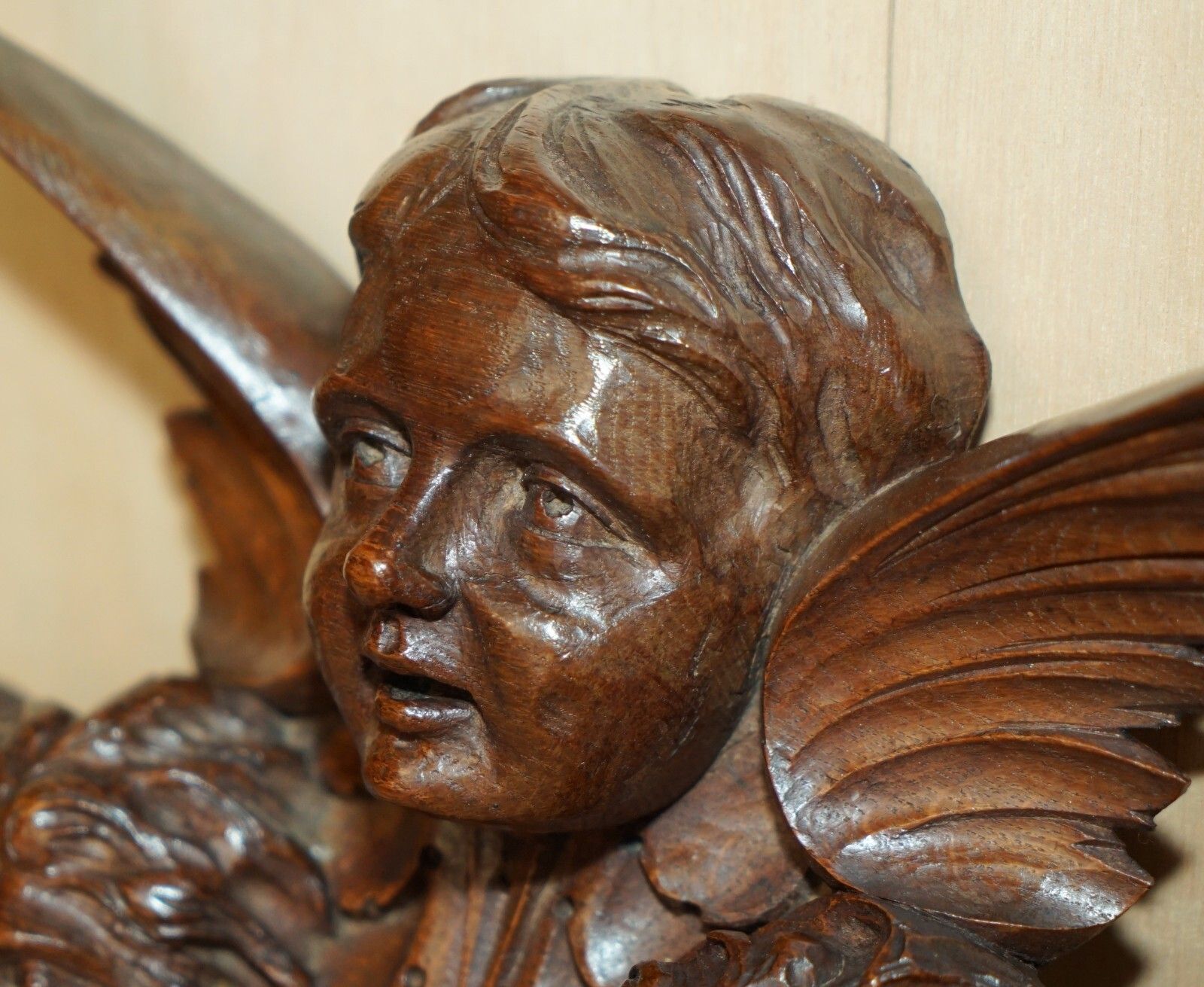 Important 18th Century Circa 1720 Oak Carved Surmount Of Regal Lions &Amp; A Putti photo Art