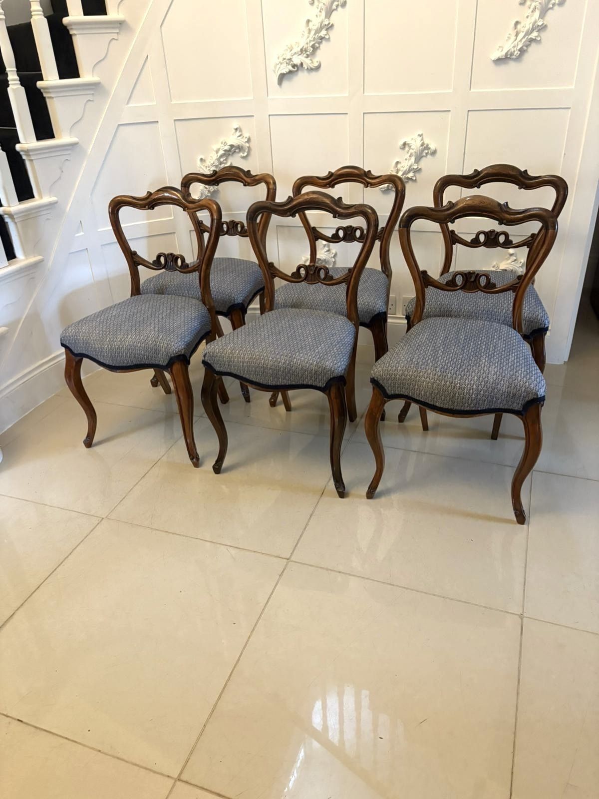 Outstanding Quality Set Of Six Antique 19th Century Rosewood Dining Chairs
