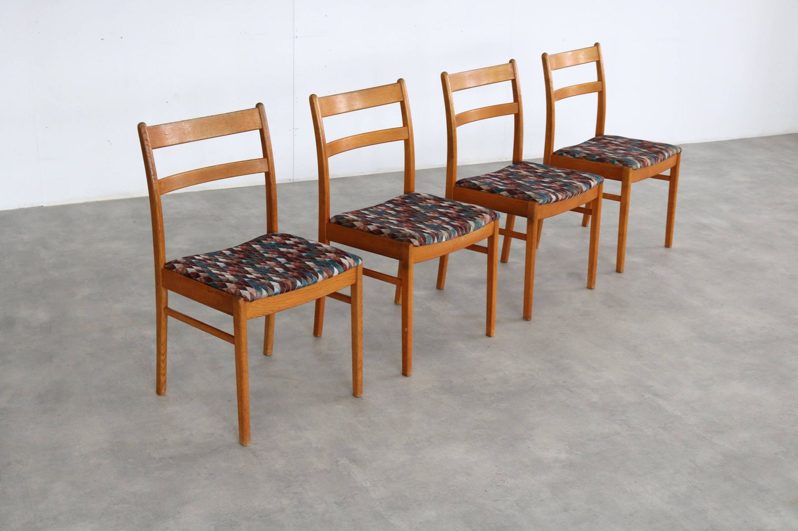 Vintage Eetkamerstoelen | Stoelen | Jaren 60 | Zweden photo for sale