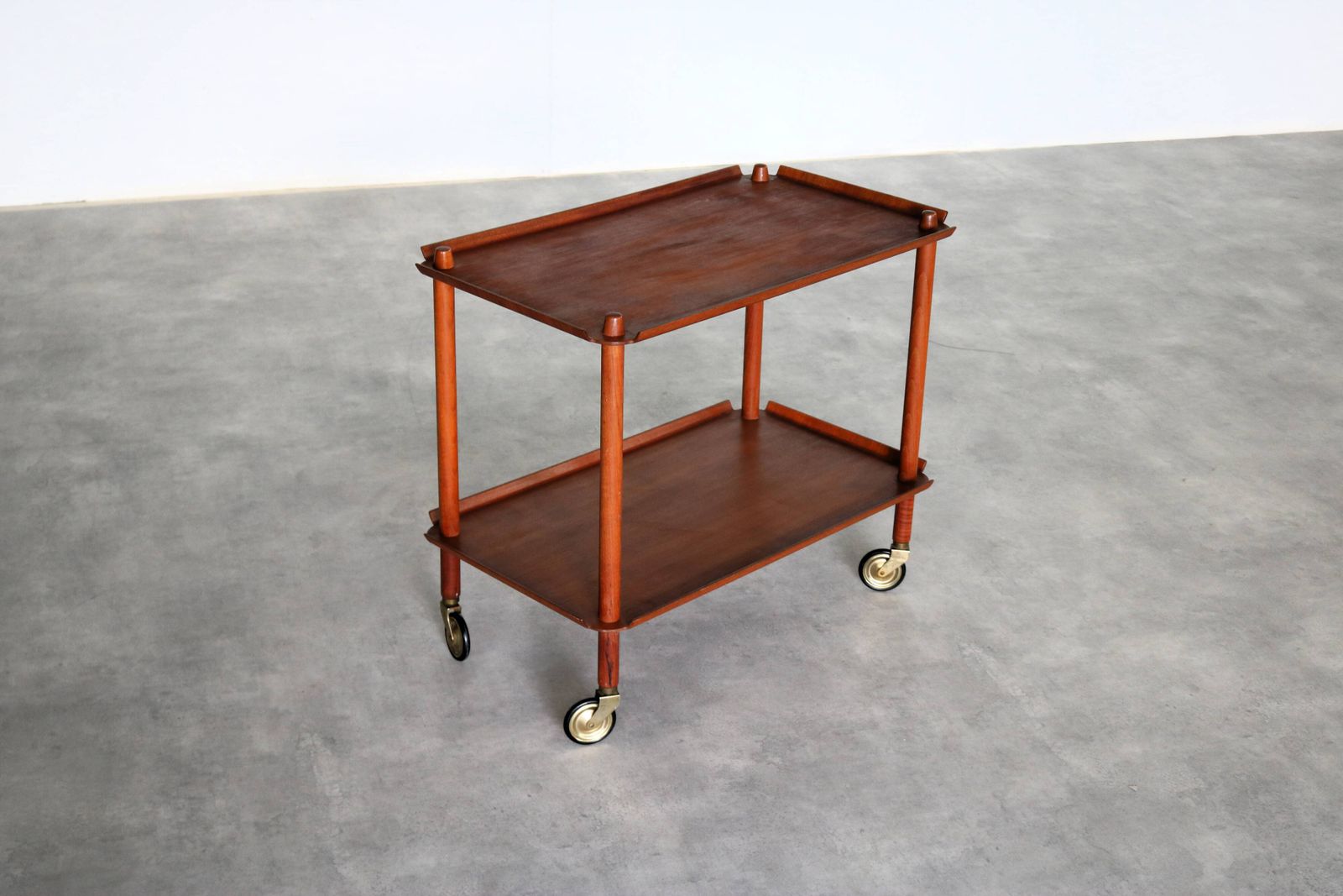 Vintage Bijzettafel | Bijzettafel | Trolley | Hundevad photo Meubels