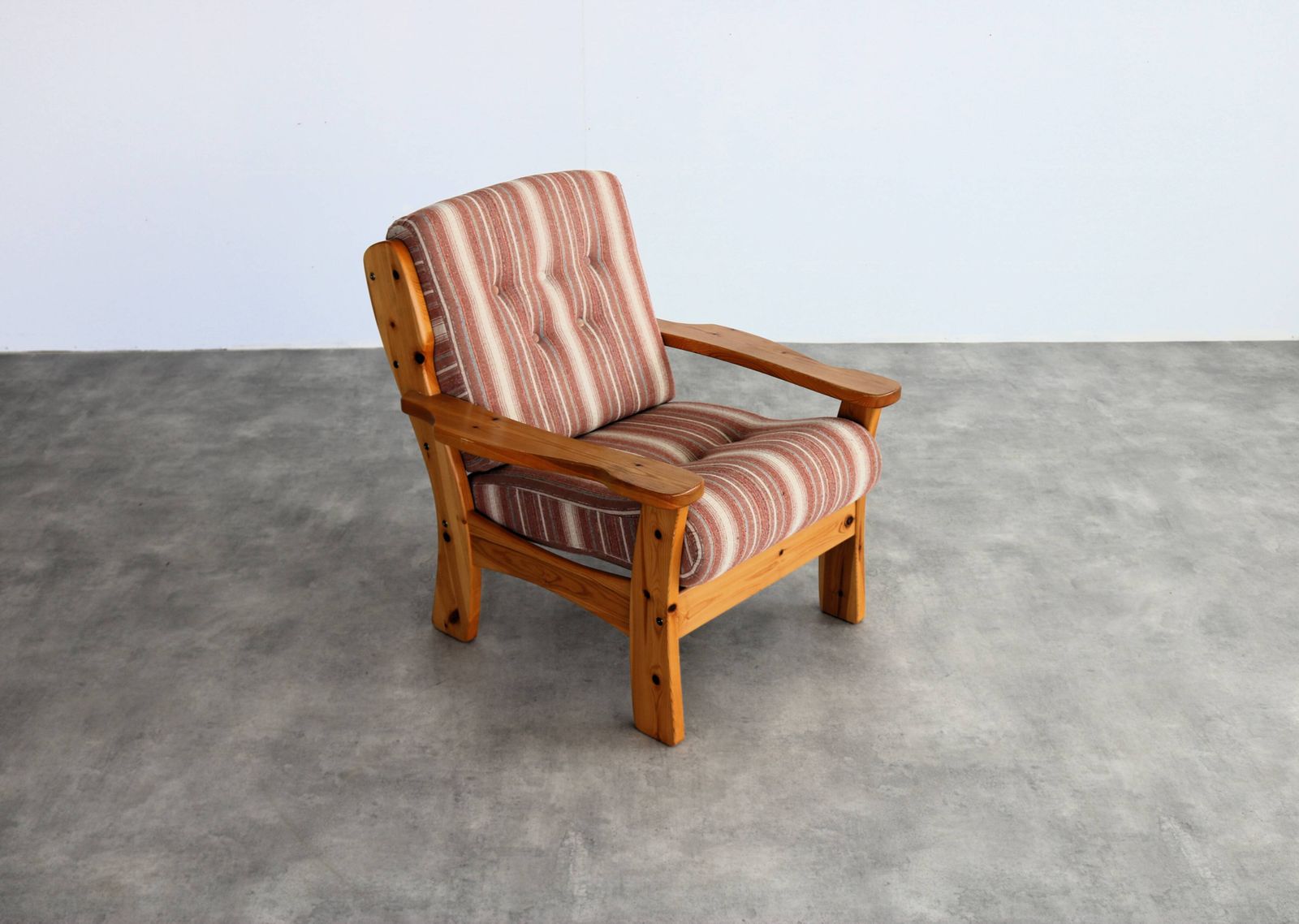 Vintage Fauteuil | Jaren 60 | Grenen | Zweeds photo furniture