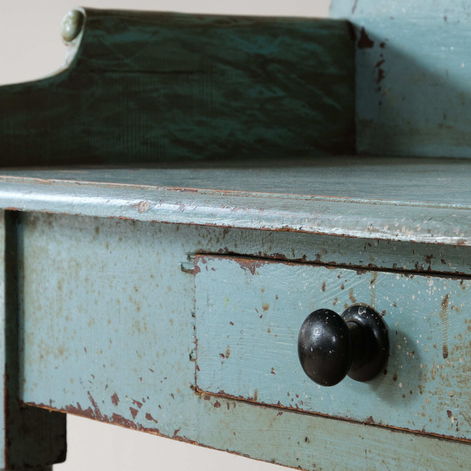 895.0 Victorian Painted Pine Washstand photo