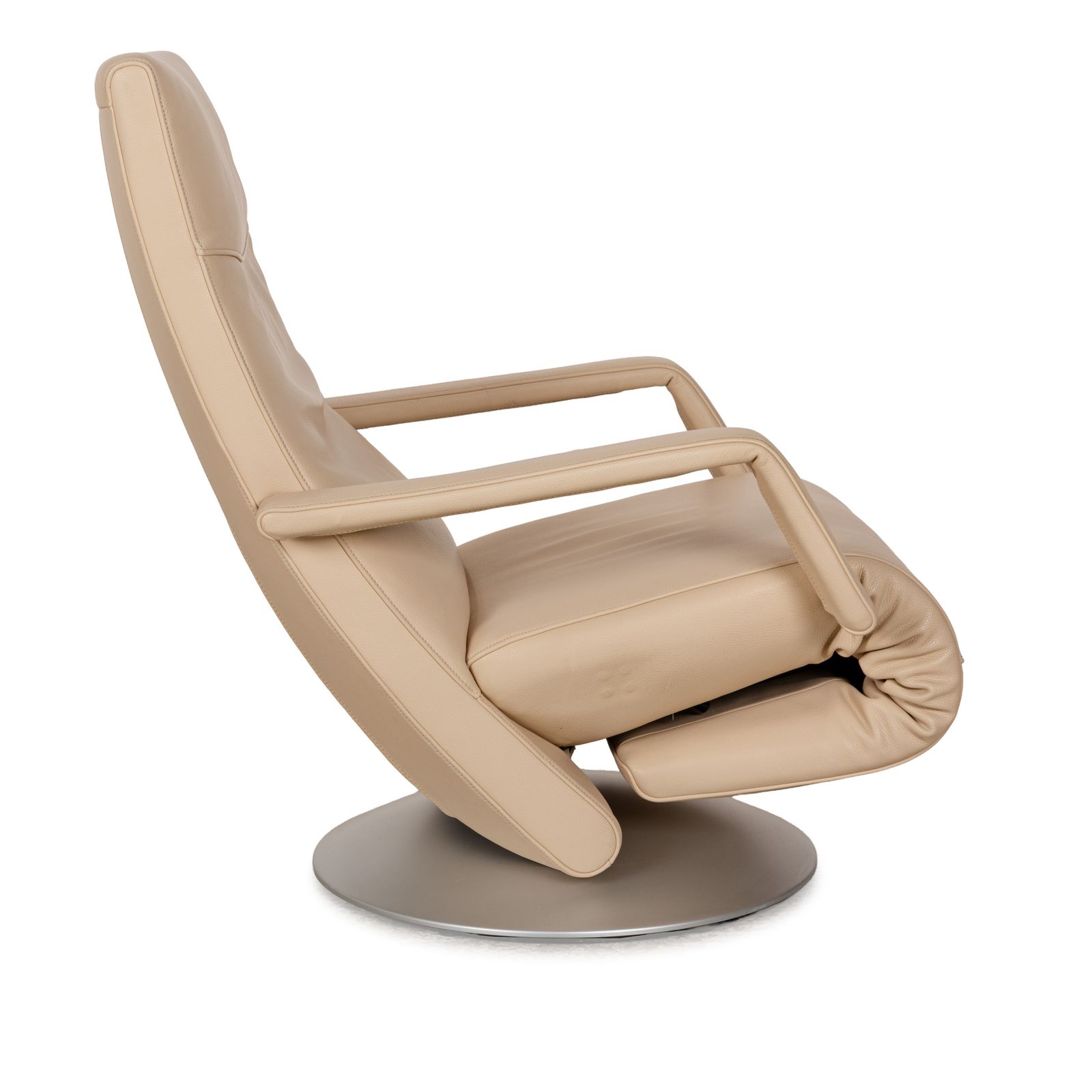 Fauteuil Fsm Evolo en cuir crème photo vintage
