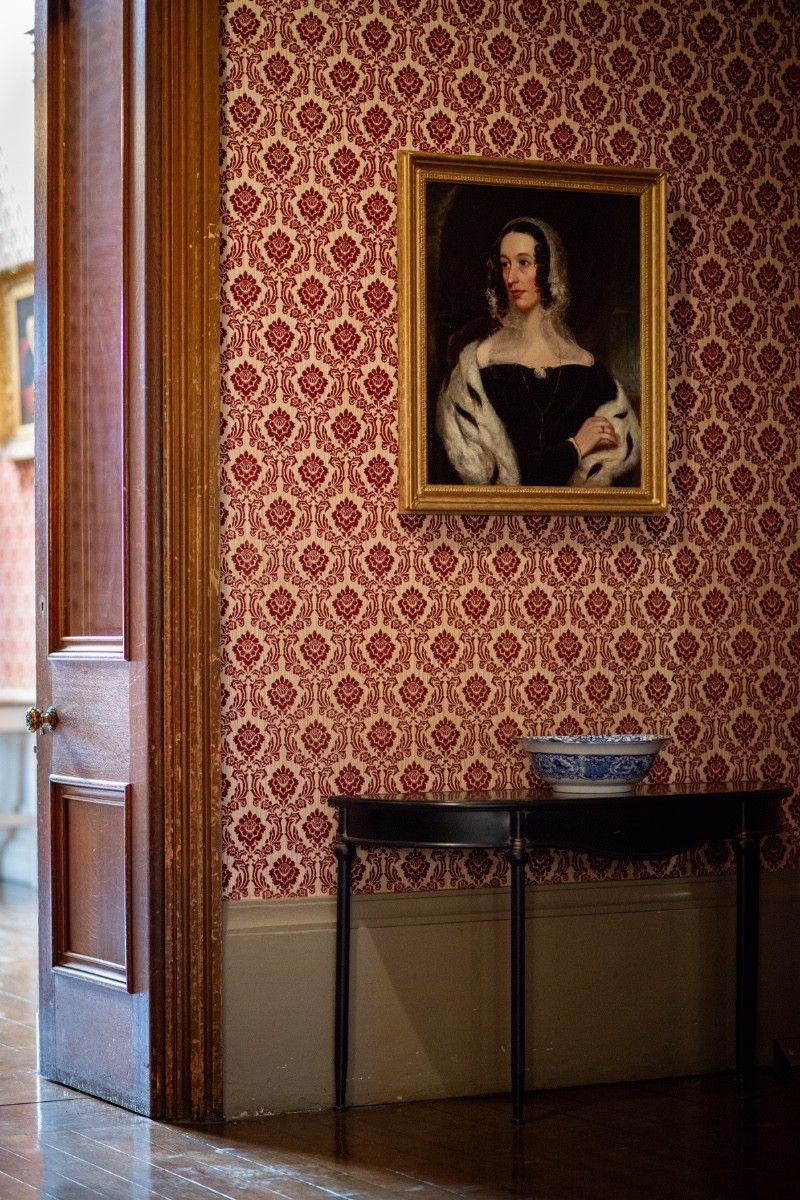 English School Mid 19th Century Oil Portrait Of A Lady With An Ermine Stole photo for sale