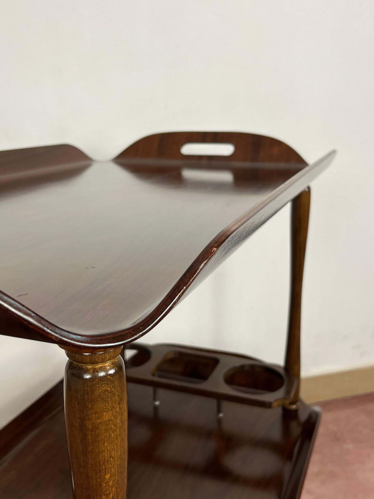 photo furniture Mid Century Italian Curved Wood Bar Cart, Brass Accessories 1950s