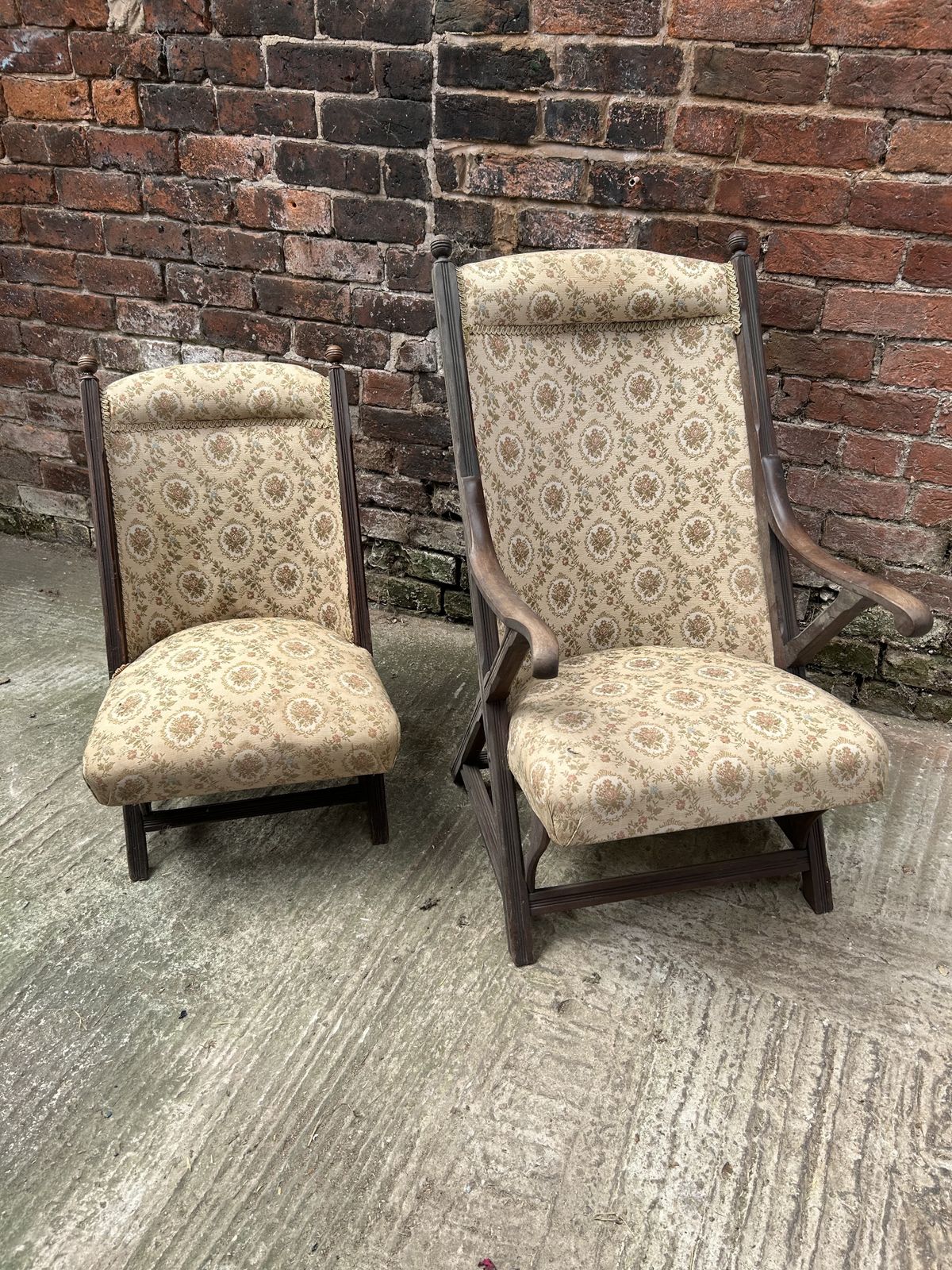 Ladies And Gentleman's 1900's Steamer Easy Chairs photo 295.0