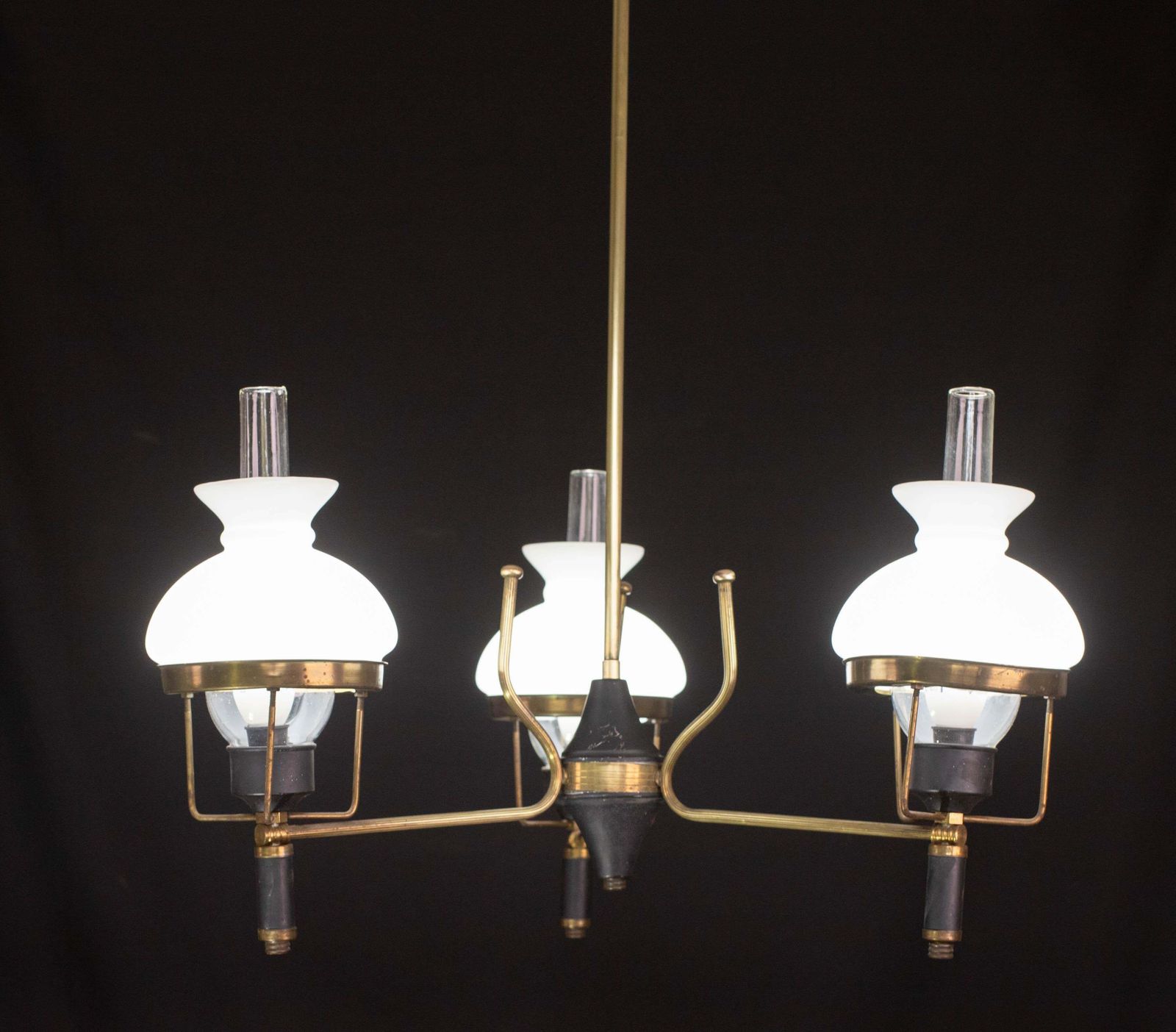 Italian Mid Century Chandelier By Stilnovo, 1960s photo Lighting