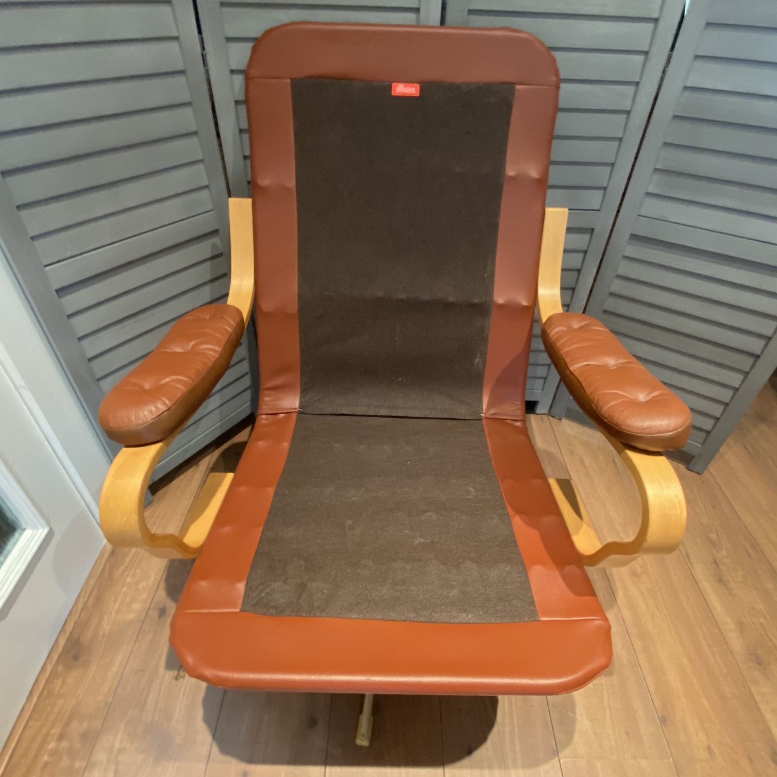 Mcm Vintage Homa 70s Brown Swivel Lounge Chair Leather Tufted Bentwood Arms photo 750.0