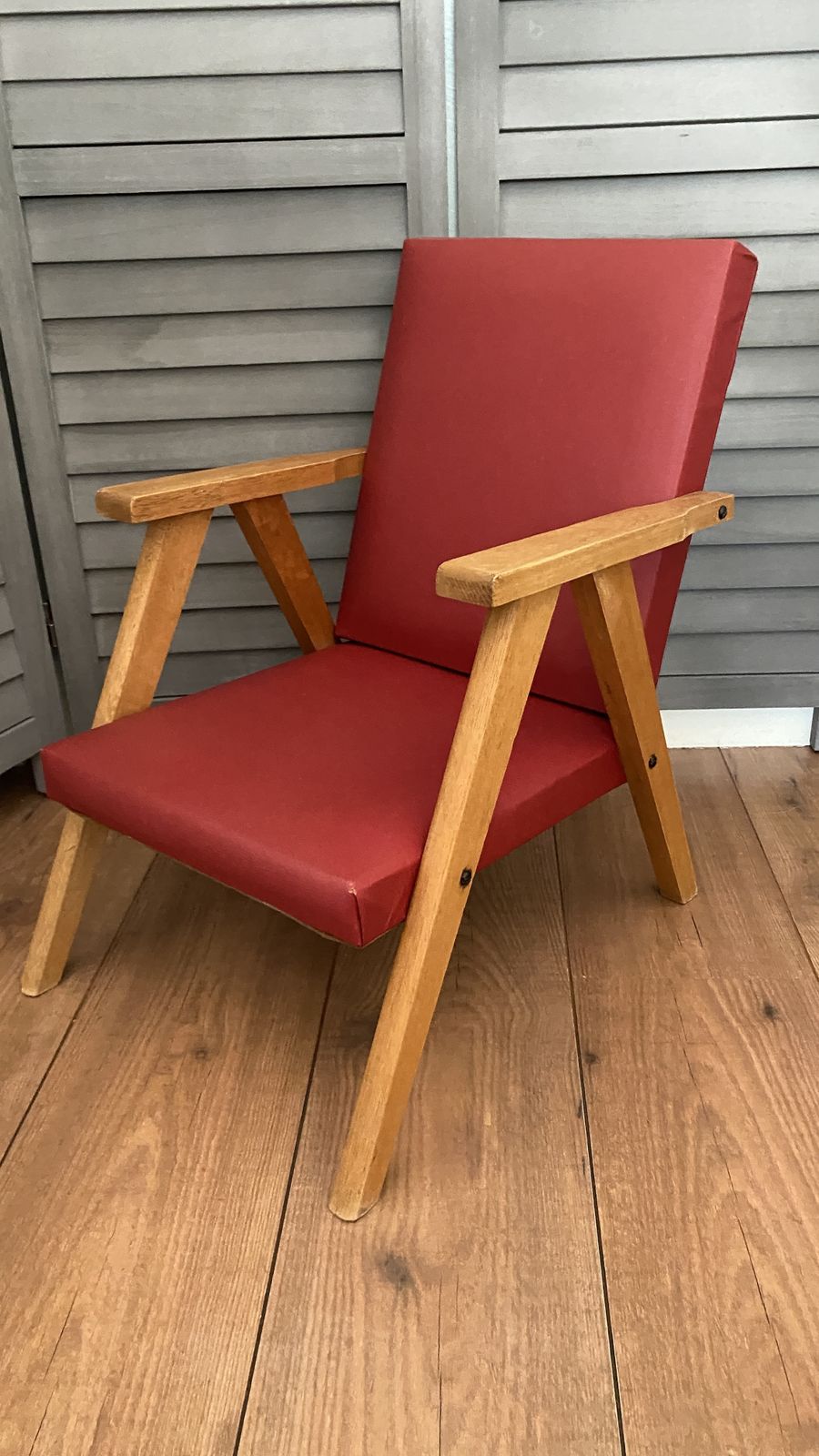 Vintage Mcm Danish Style Childs Chair Small Wooden Frame Lounge Red Vinyl