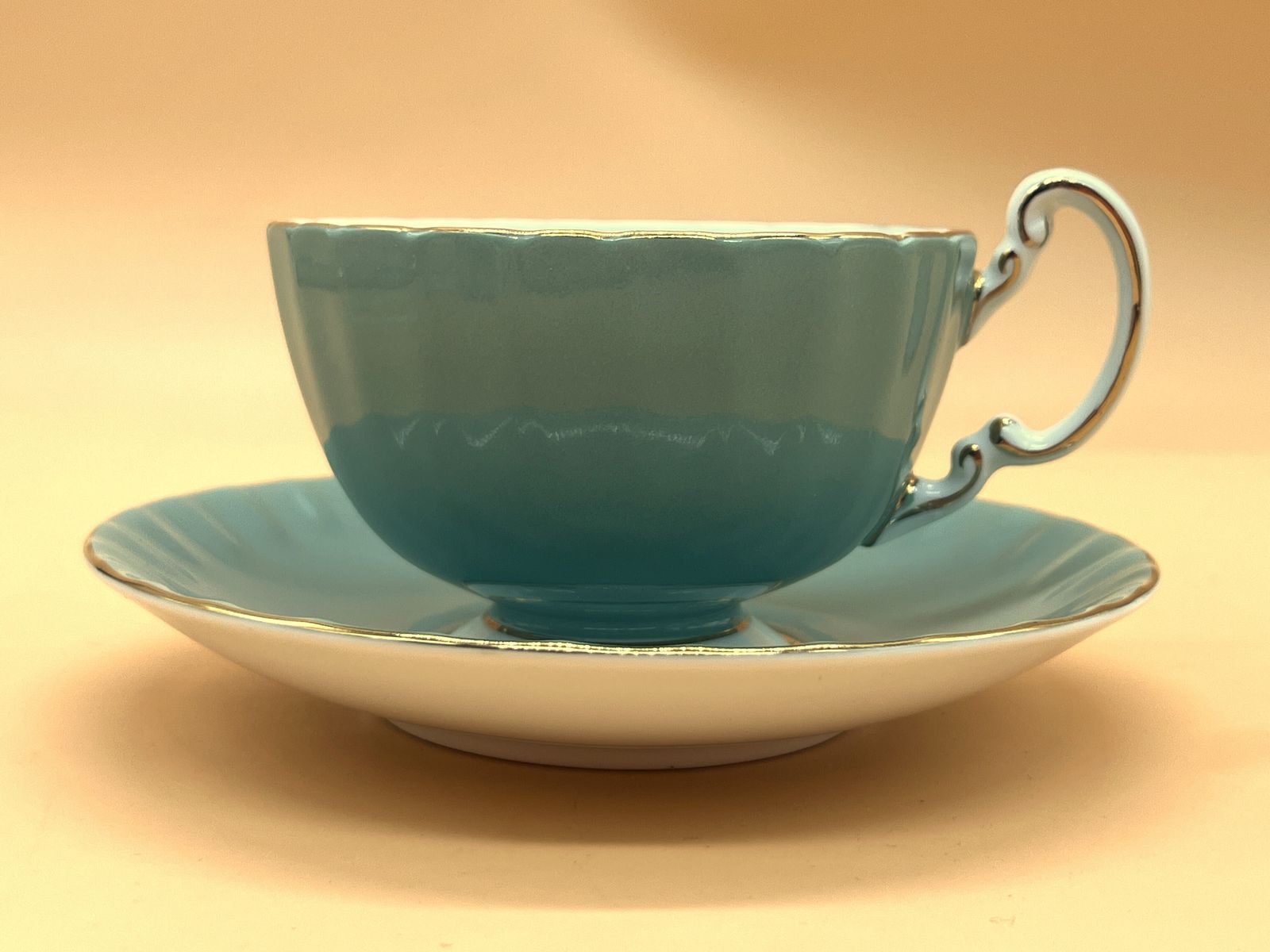 Aynsley China Oban Shape Cottage Garden Pale Green Cabinet Tea Cup & Saucer Duo. photo buy