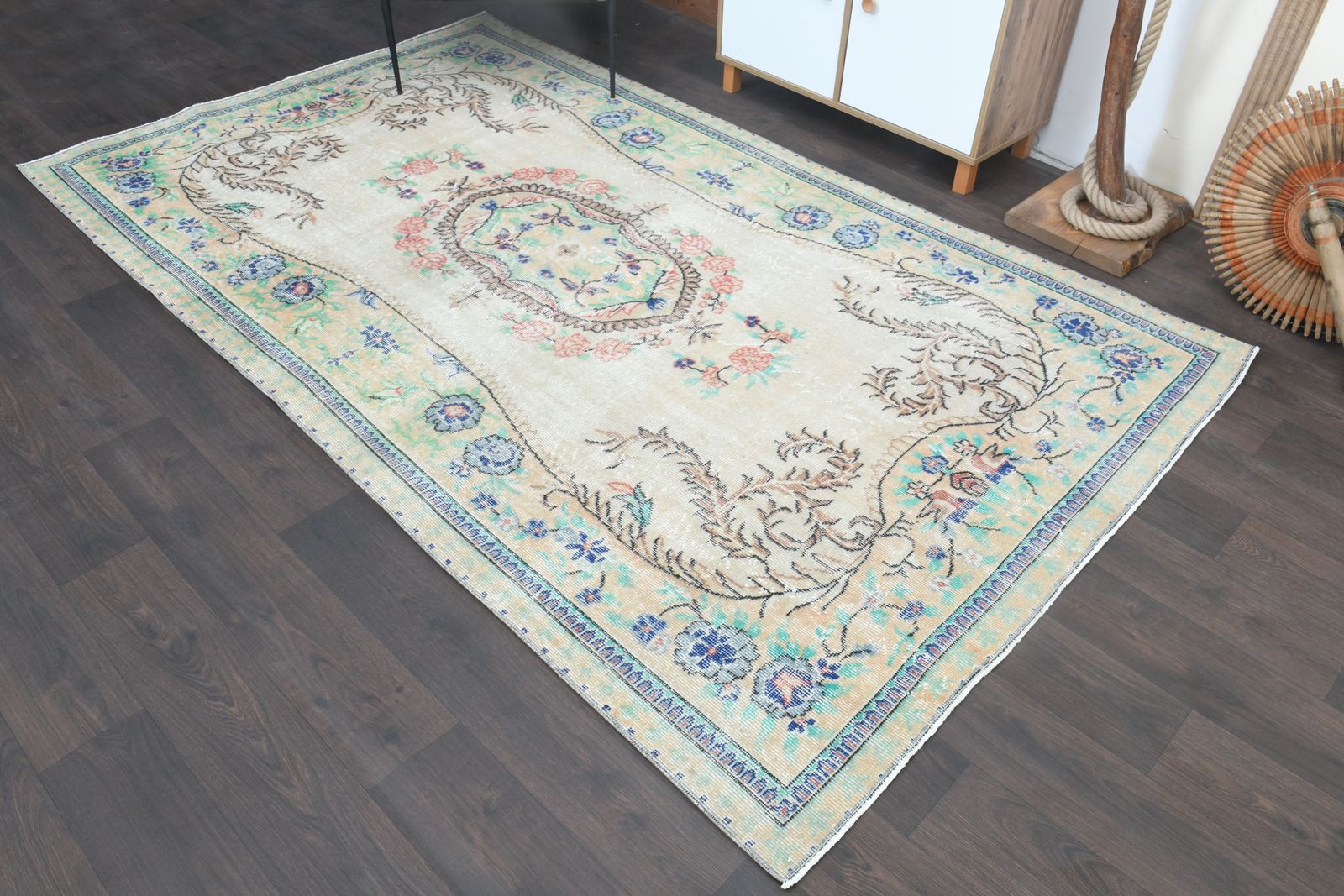 photo furniture 5'5x9'2 Ft, Turkish Vintage Area Rug, Shabby Decor, Rugs For Living Room, Handmade Anatolian Carpet, Beige Green Blue Color, Floral Design, Soft Wool