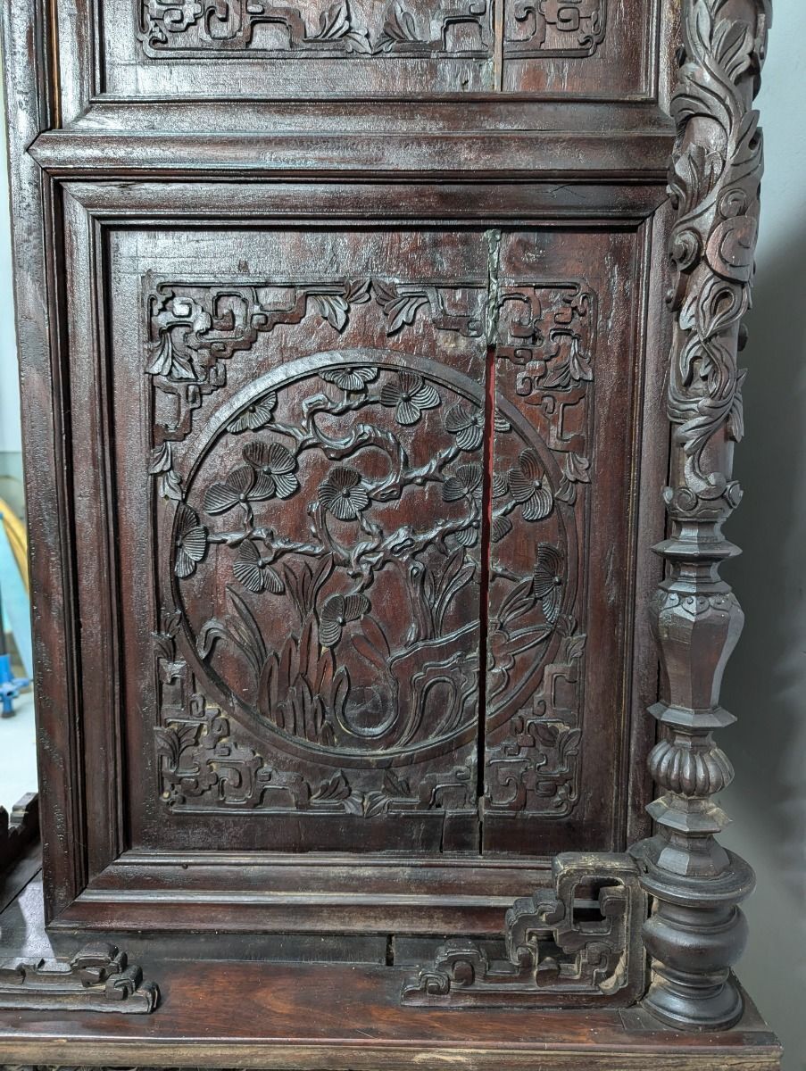 photo furniture Large Indochinese Cabinet With Exotic Wood Dragon Decoration