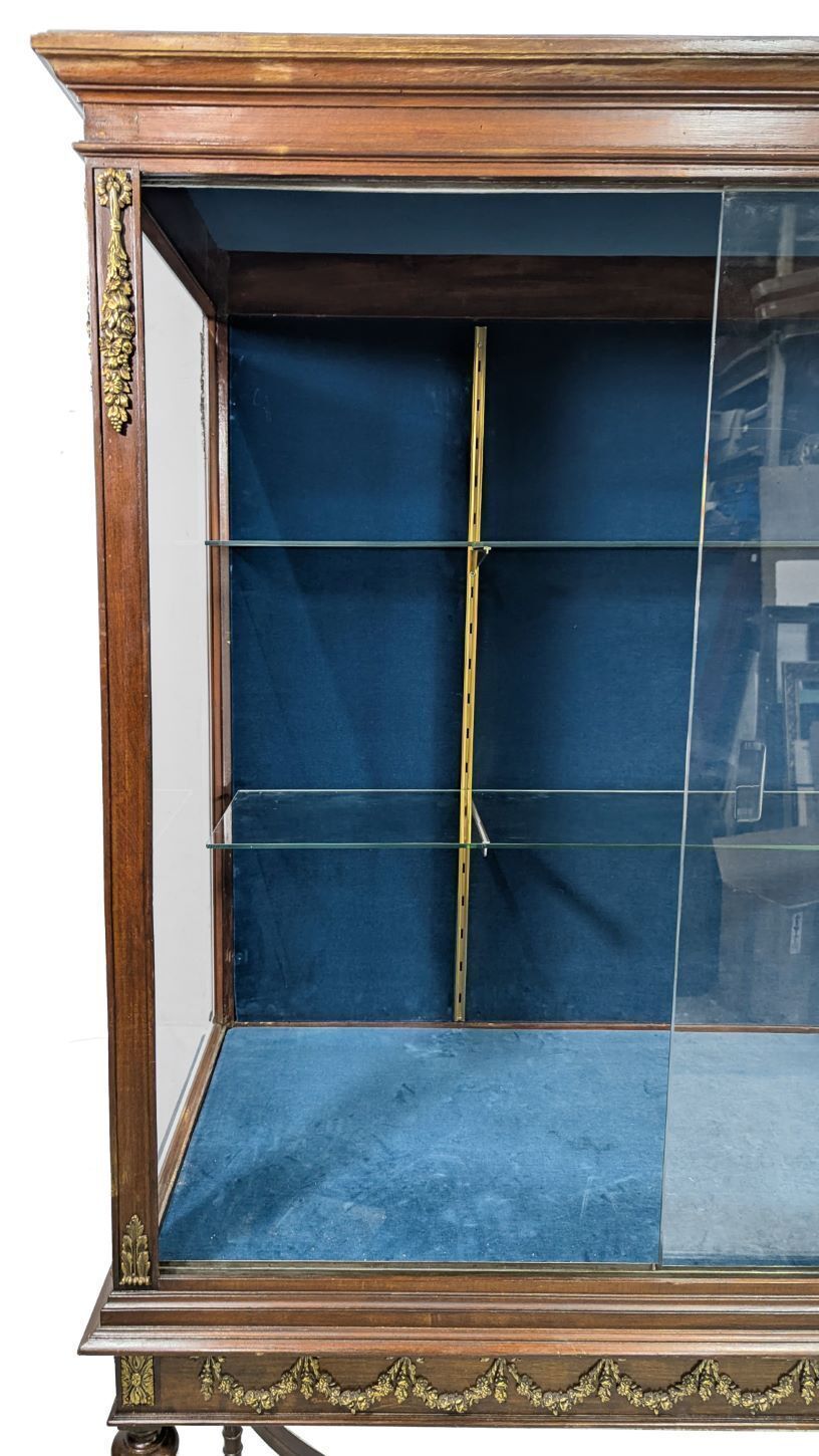 photo furniture Pair Of Louis XVI Style Display Cases From The 1900s