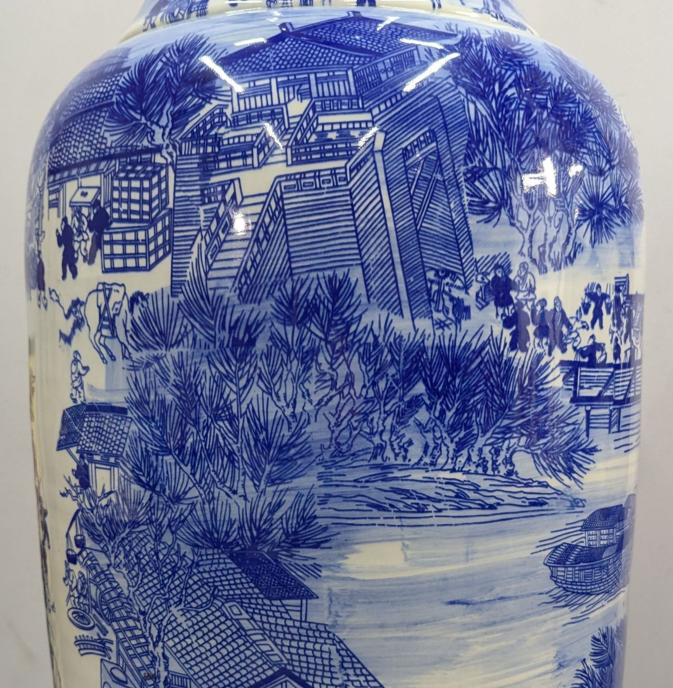 photo buy Important Pair Of Blue And White Porcelain Baluster Vases – China, 20th Century