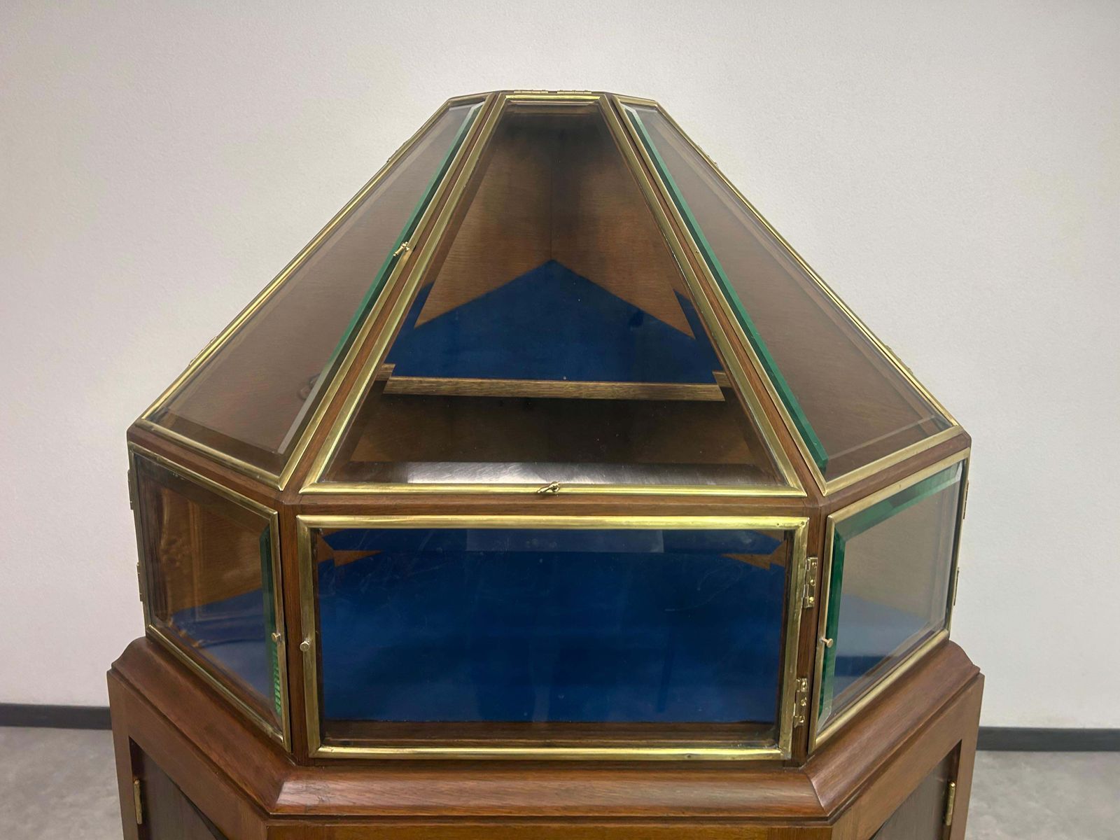 Corner Pyramid Art Nouveau Jewellery Display Case photo for sale