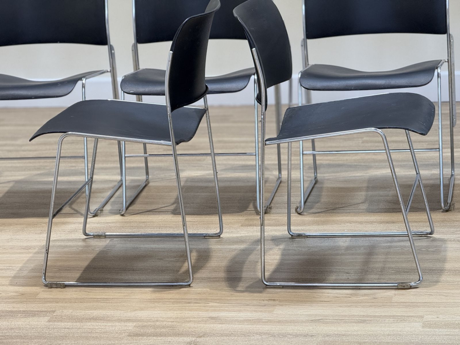Set Of 8 Chairs By David Rowland (In Black Metal) photo vinterior