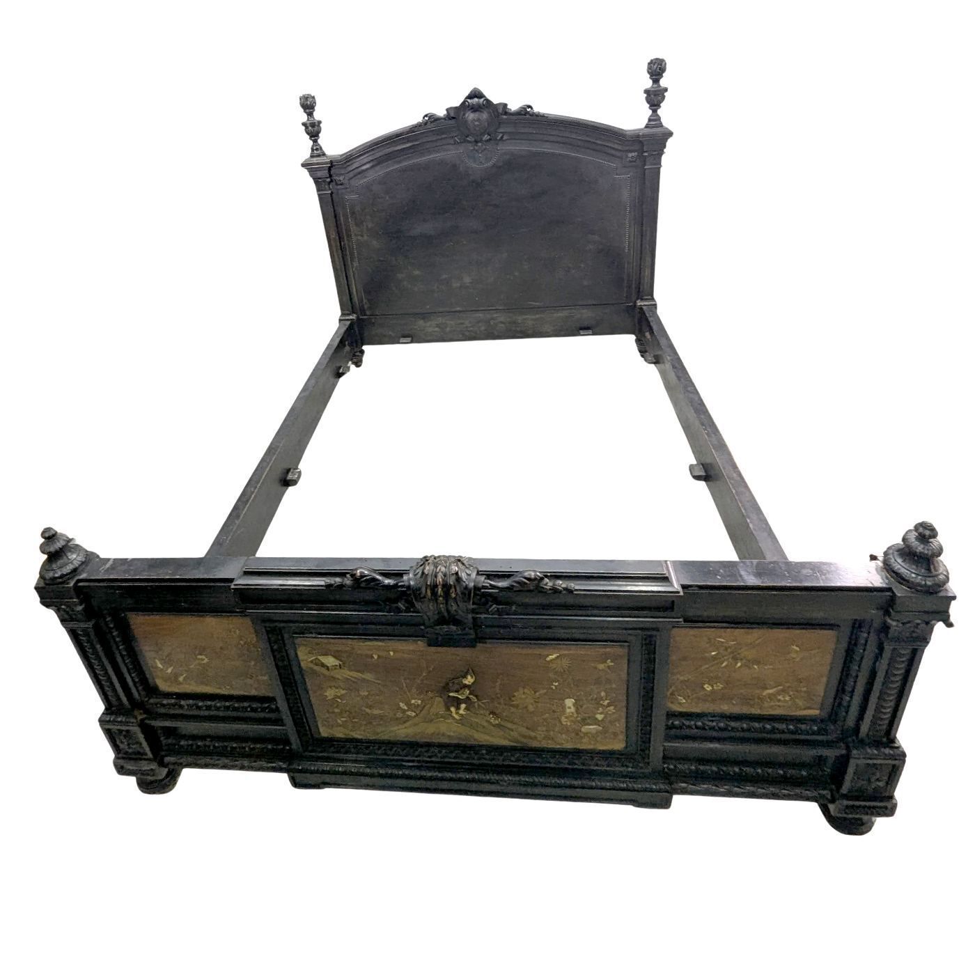 Napoleon III Bed With Lacquer Panel Decoration And Japanese Inlays, Meiji Period photo vintage