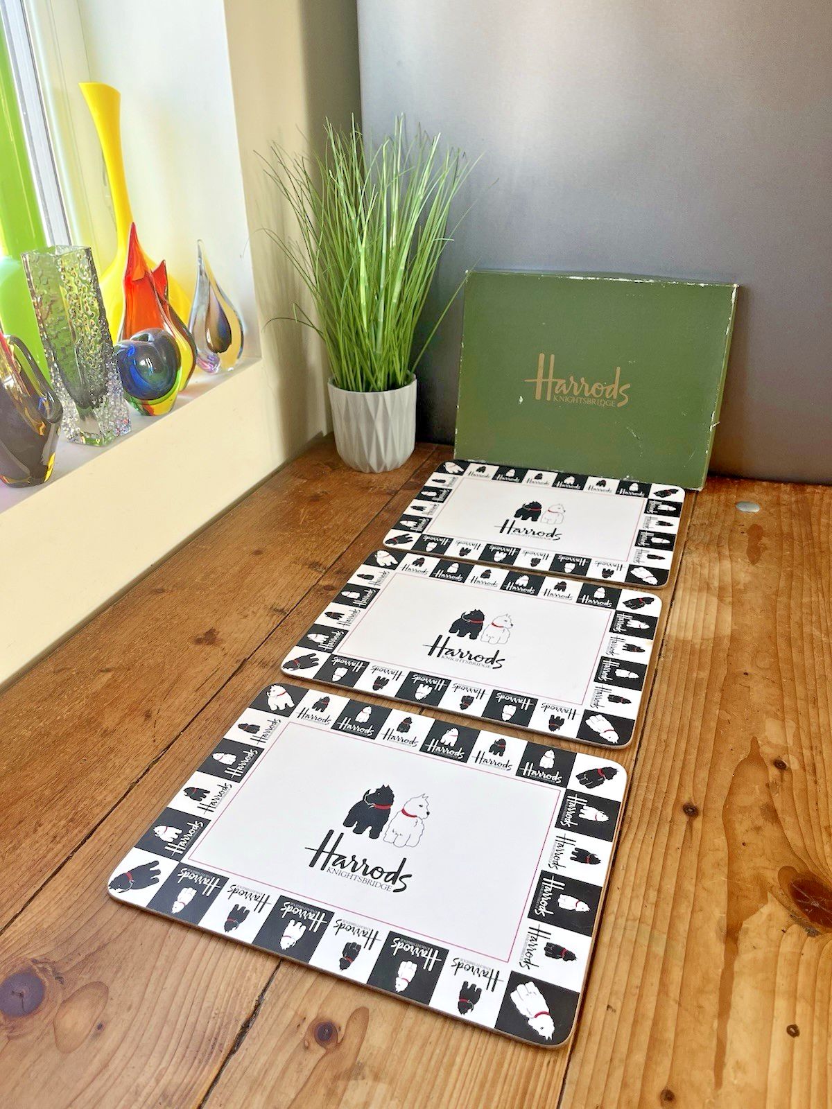 Set Of 3 Boxed Harrods Black & White Scotty Dog Westie Terrier Table Placemats photo furniture