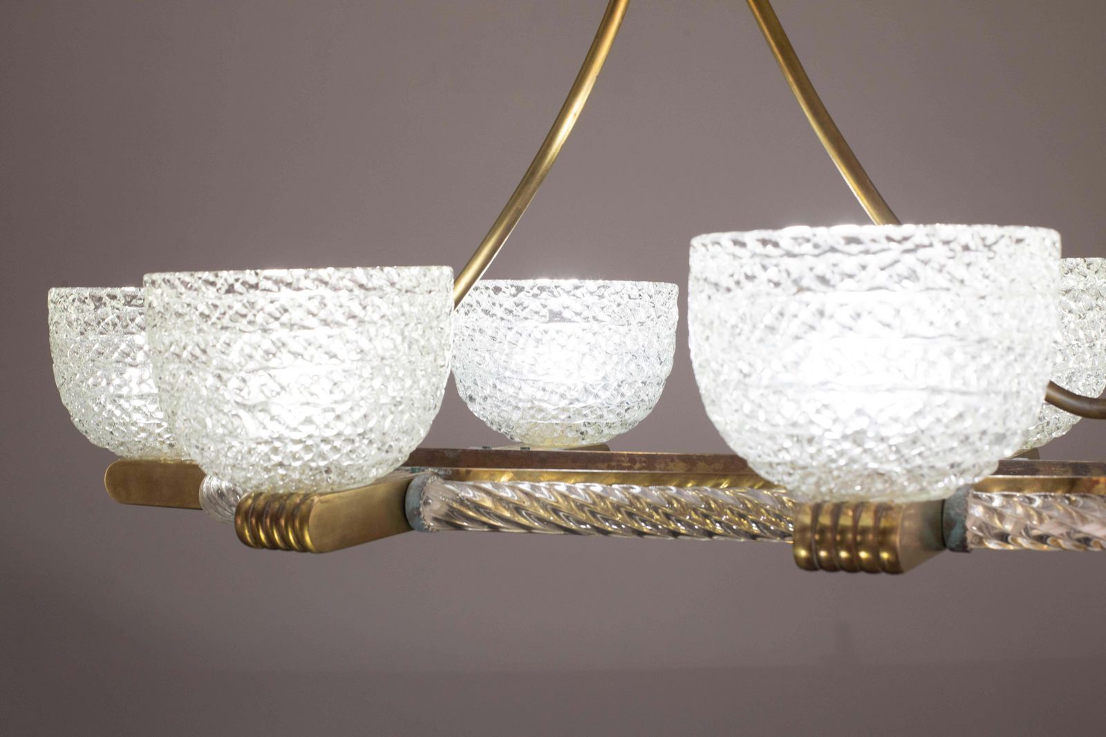 10292.0 Art Decò Seguso Oval Mid Century Six  Light Murano Glass And Brass Chandelier photo