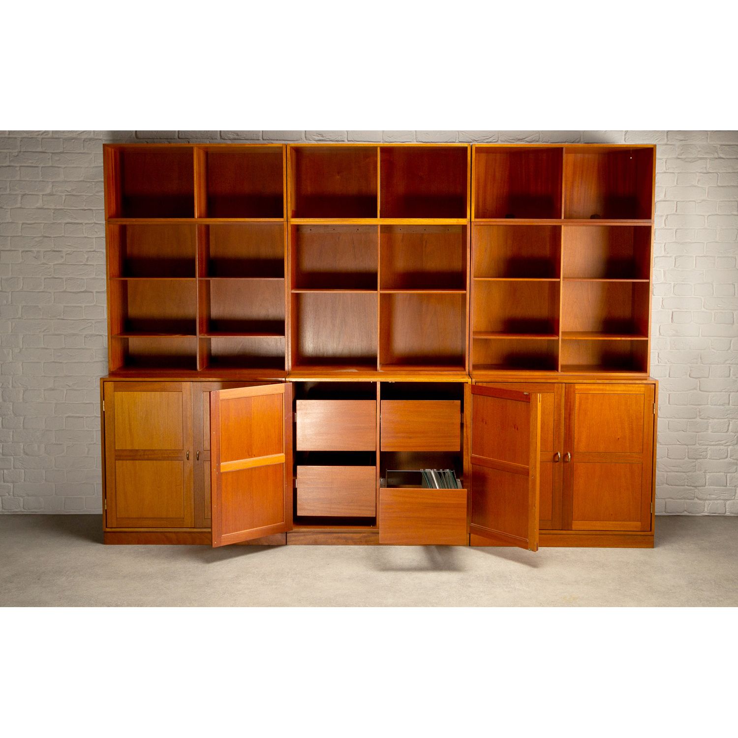 photo vinterior Set Of Modular Teak Bookshelves By Christian Hvidt For Søborg Møbler, Denmark, 1960s